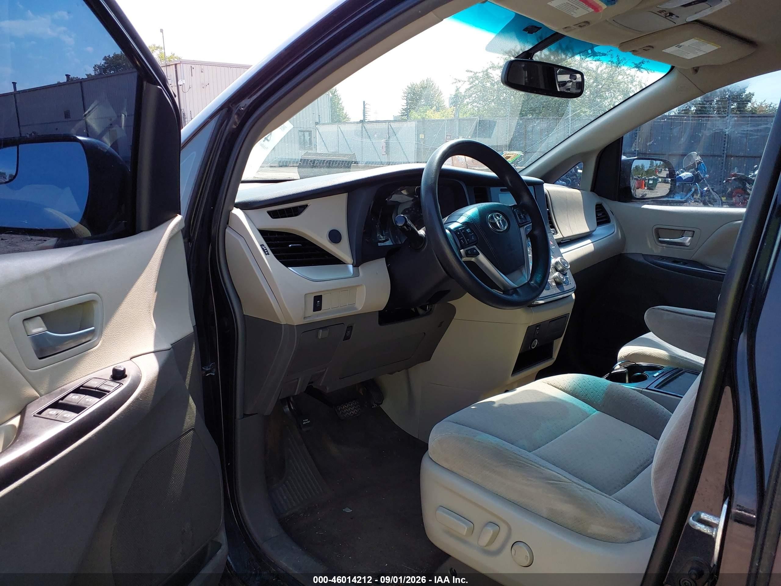 2015 Toyota Sienna Le 8 Passenger Black vin: 5TDKK3DC7FS570415