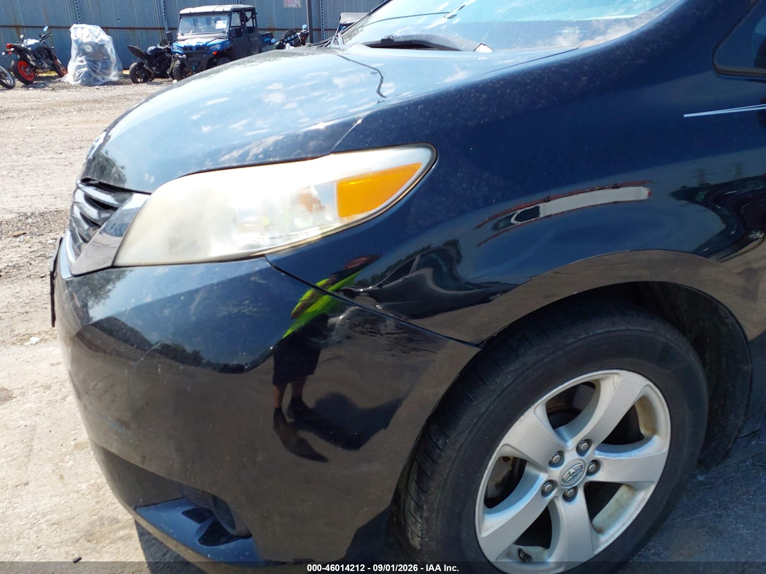 2015 Toyota Sienna Le 8 Passenger Black vin: 5TDKK3DC7FS570415