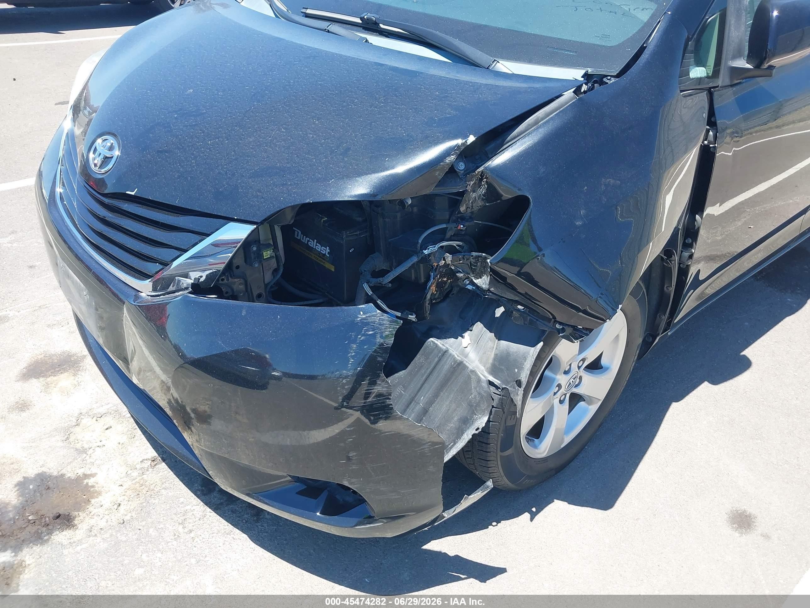 2015 Toyota Sienna Le 8 Passenger Black vin: 5TDKK3DC7FS586677