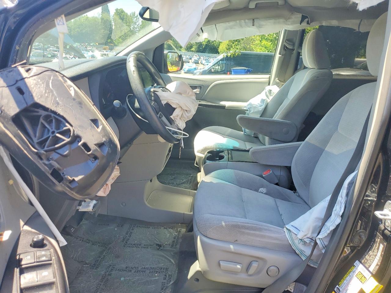 2015 Toyota Sienna Le Черный vin: 5TDKK3DC7FS611657