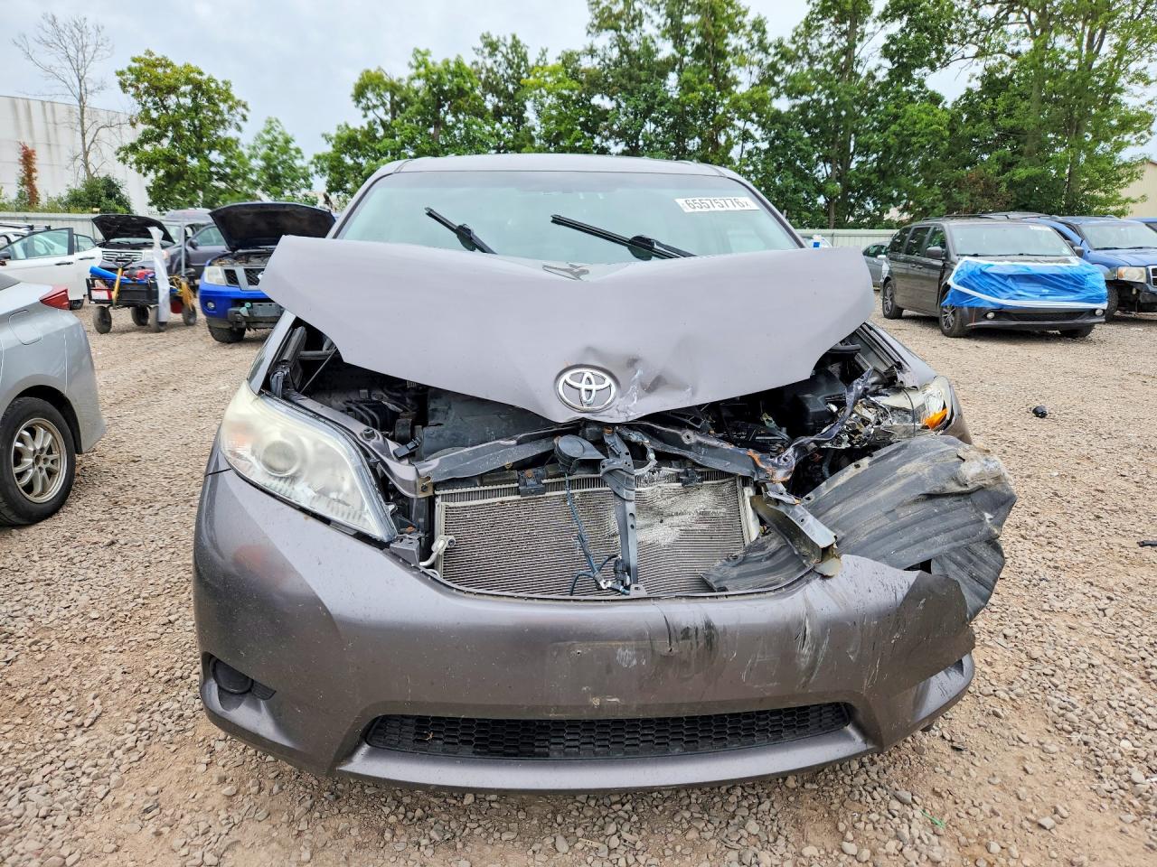 2015 Toyota Sienna Le Серый vin: 5TDKK3DC7FS629754