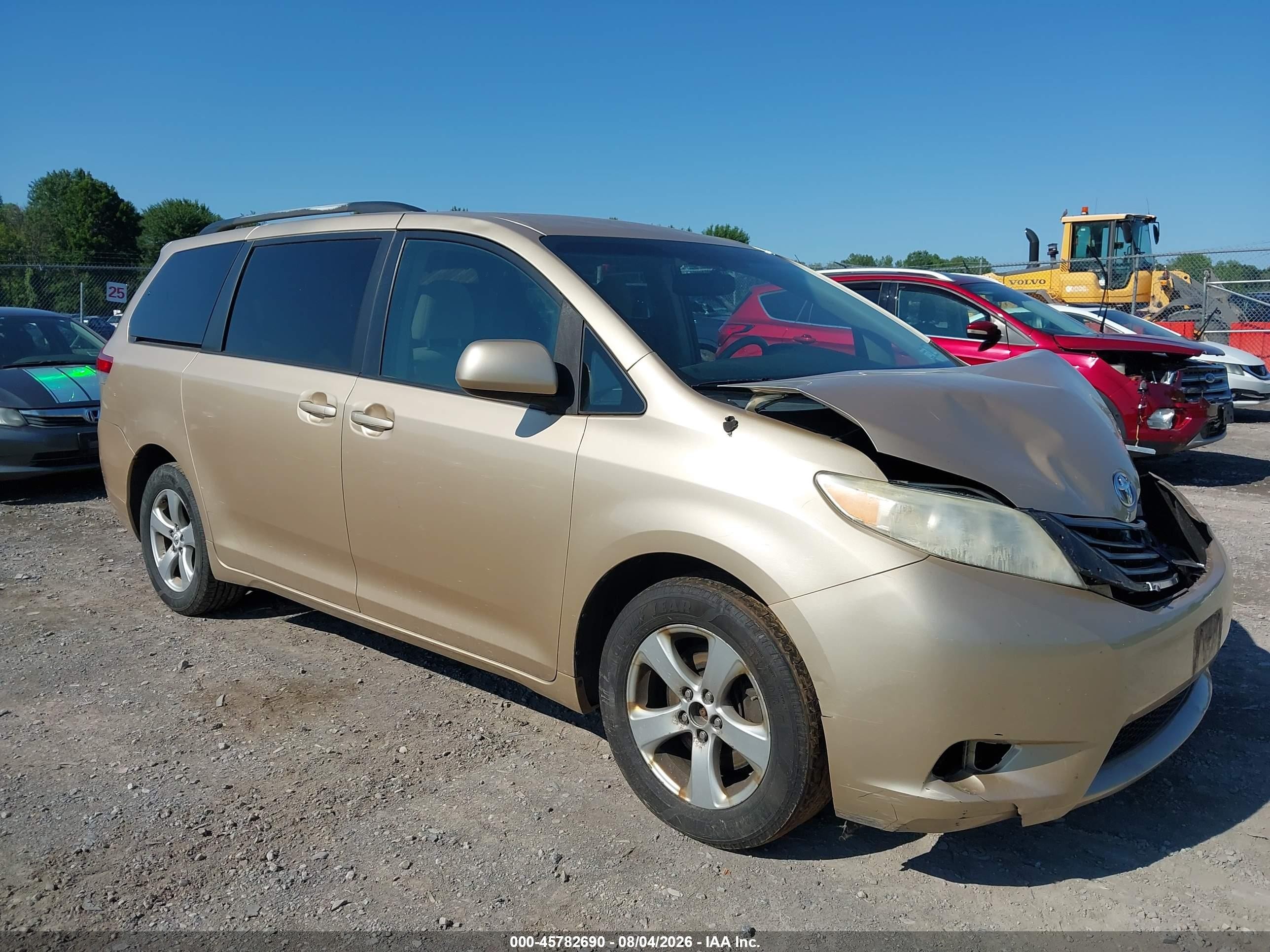 2011 Toyota Sienna Le V6 Tan vin: 5TDKK3DC8BS014382