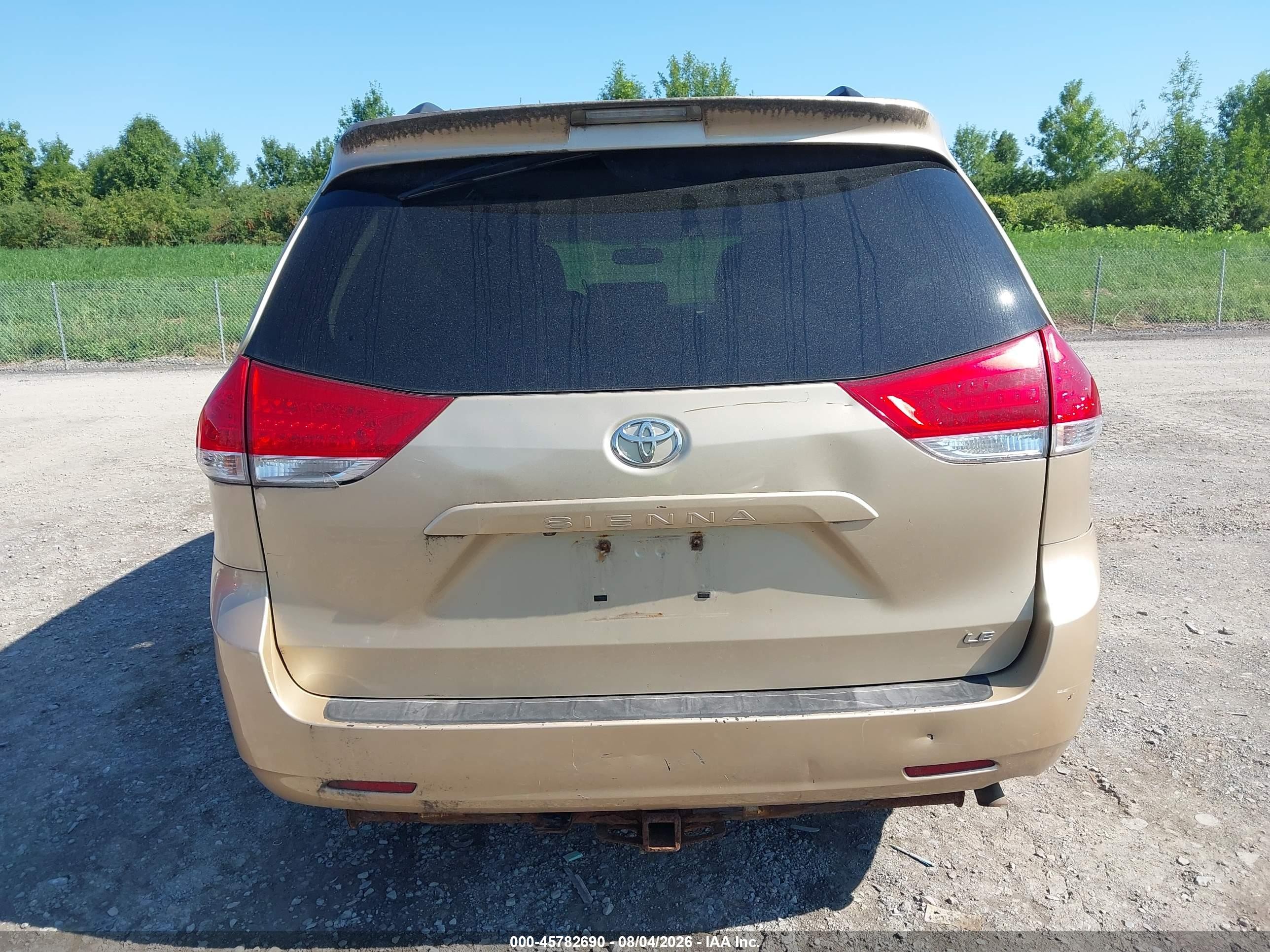 2011 Toyota Sienna Le V6 Tan vin: 5TDKK3DC8BS014382