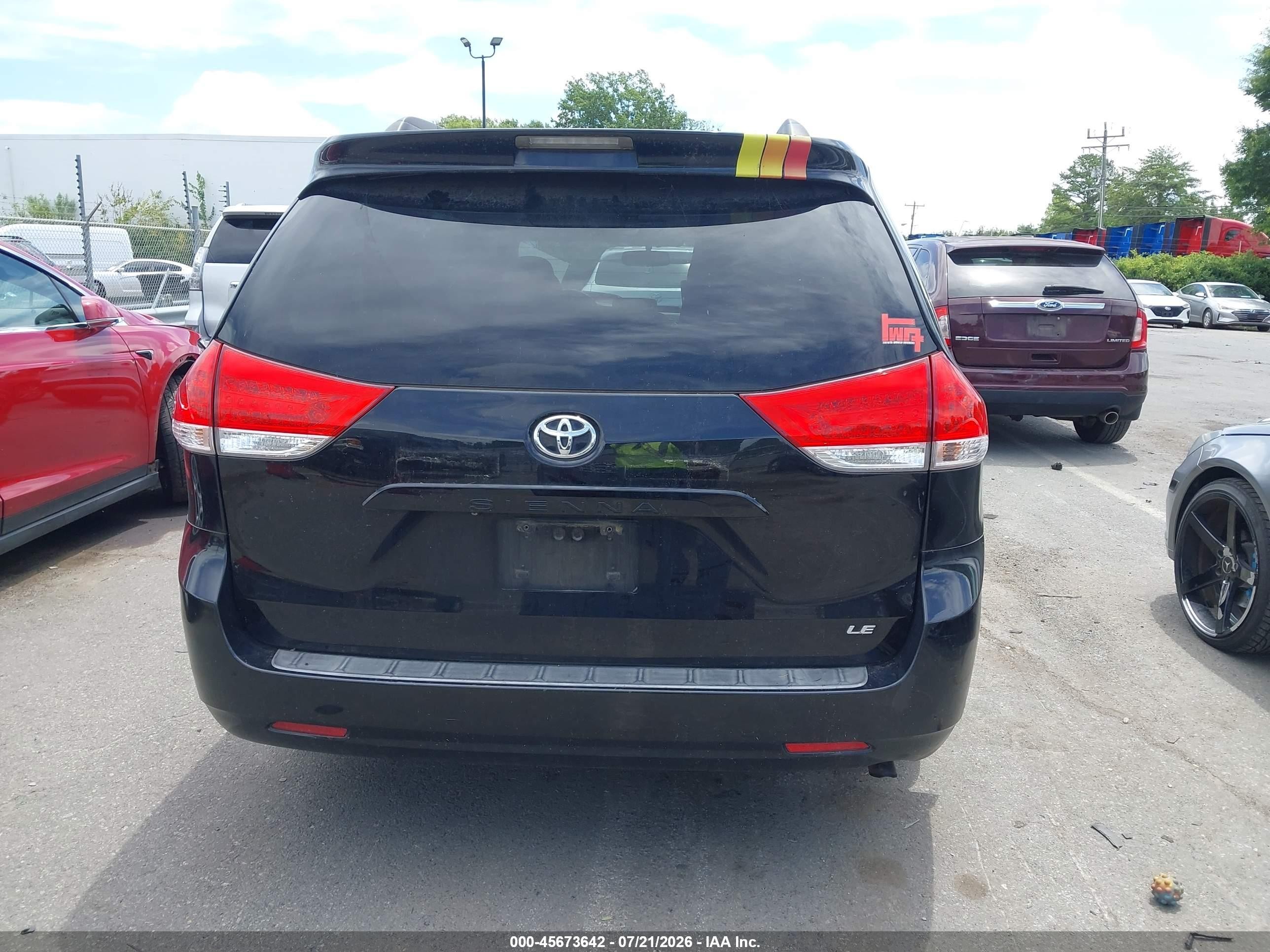 2011 Toyota Sienna Le V6 Black vin: 5TDKK3DC8BS040917