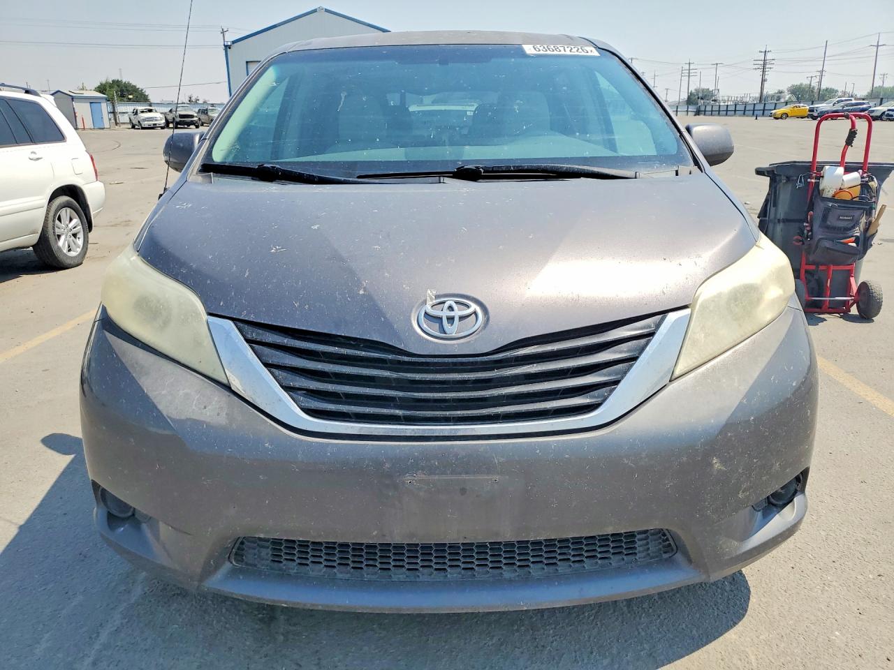 2011 Toyota Sienna Le Gray vin: 5TDKK3DC8BS066515