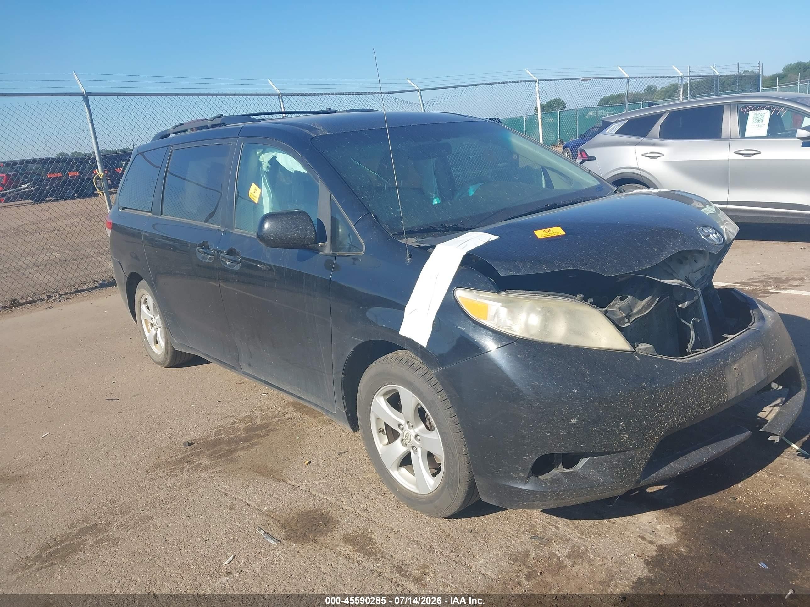 2011 Toyota Sienna Le V6 Black vin: 5TDKK3DC8BS079233
