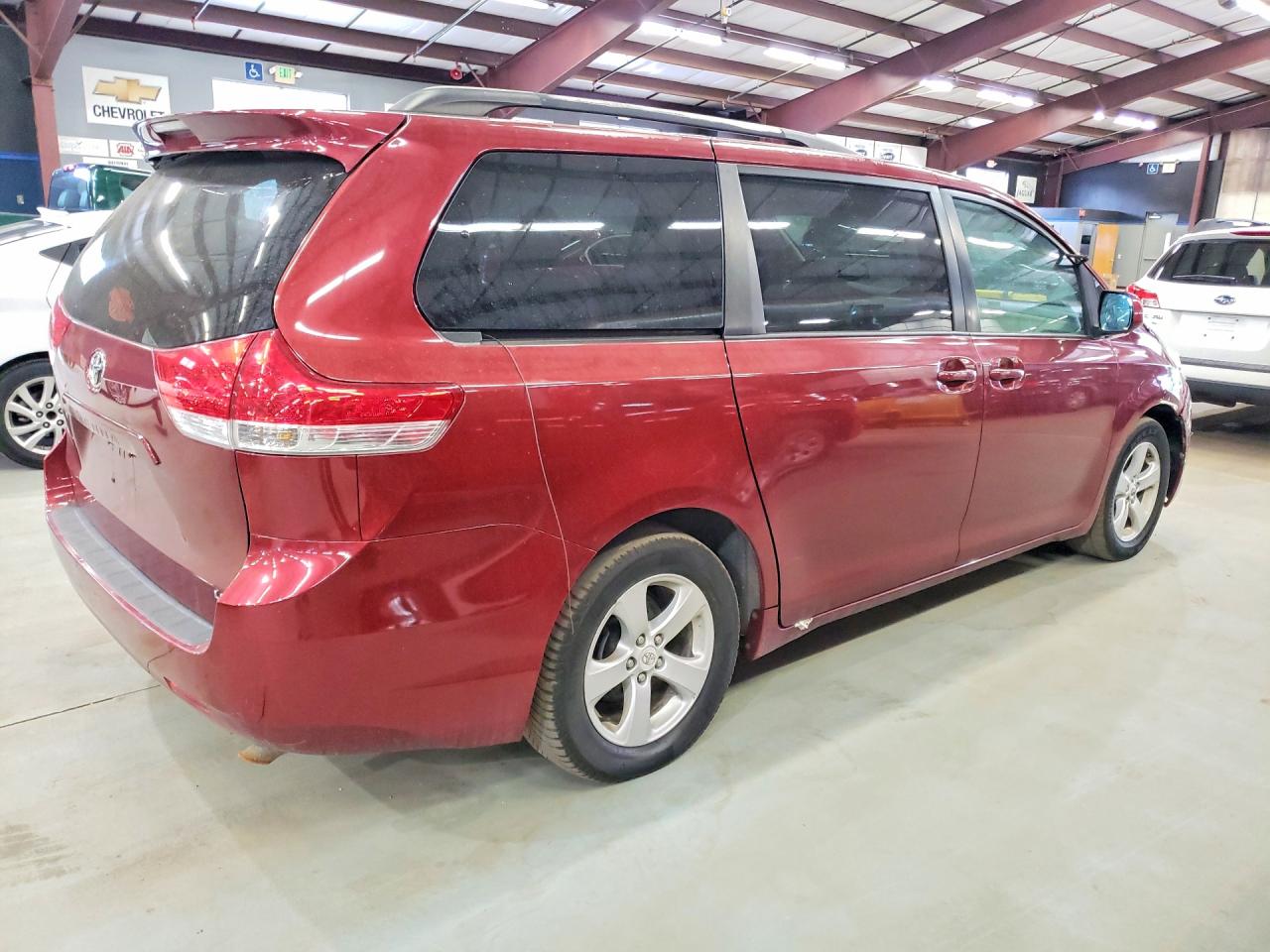 2011 Toyota Sienna Le Red vin: 5TDKK3DC8BS156246