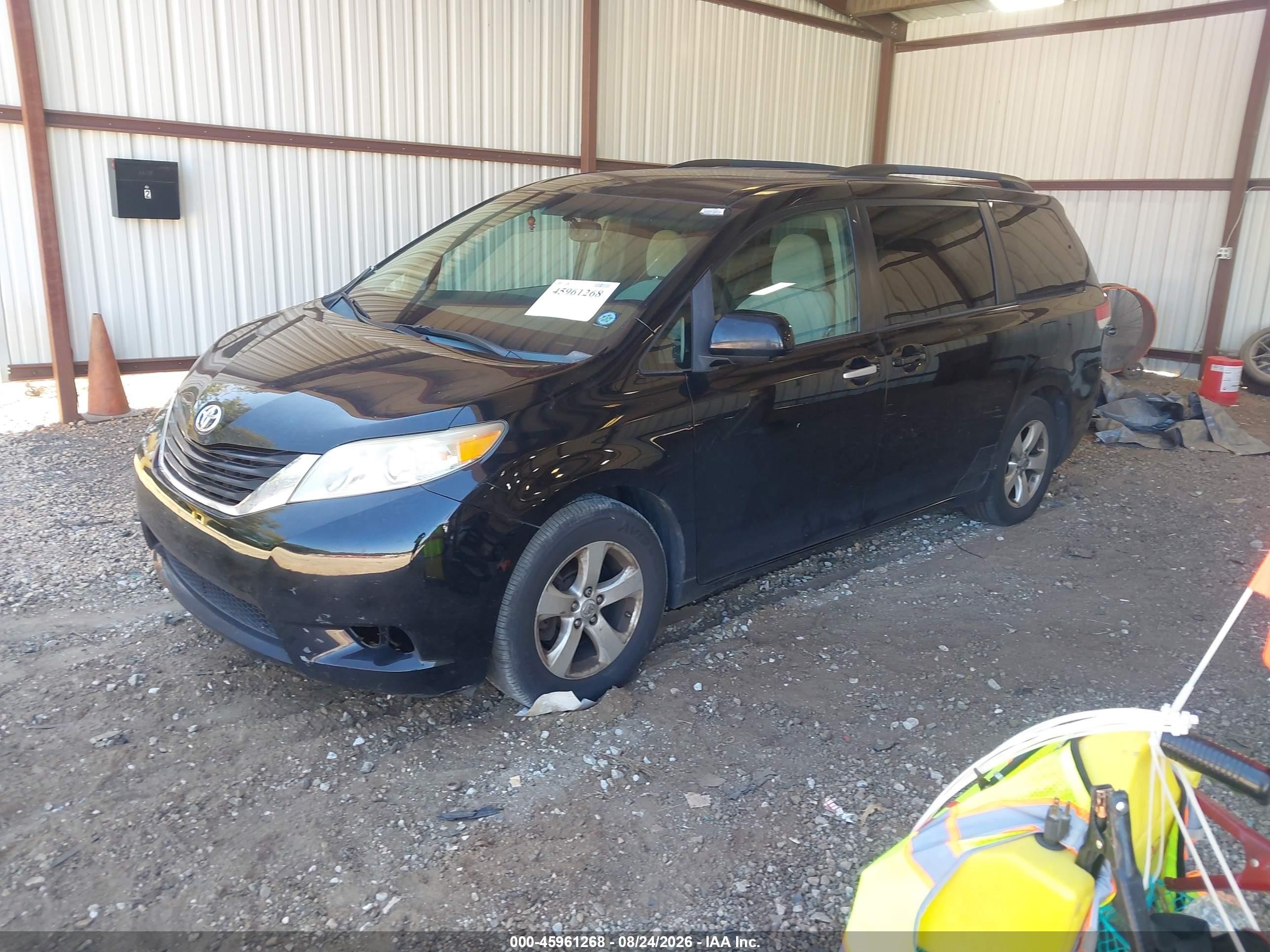 2011 Toyota Sienna Le V6 Black vin: 5TDKK3DC8BS172589