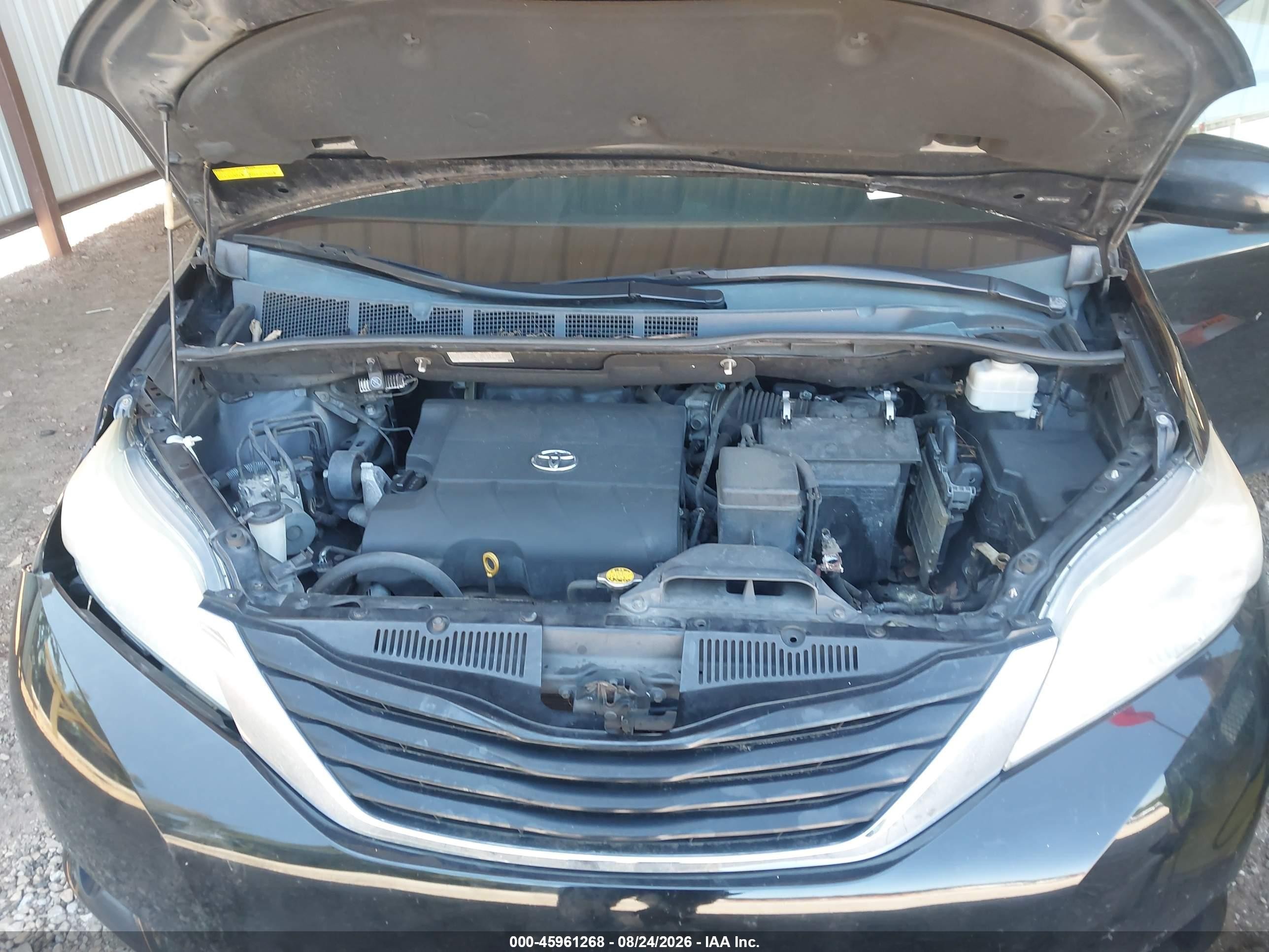 2011 Toyota Sienna Le V6 Black vin: 5TDKK3DC8BS172589