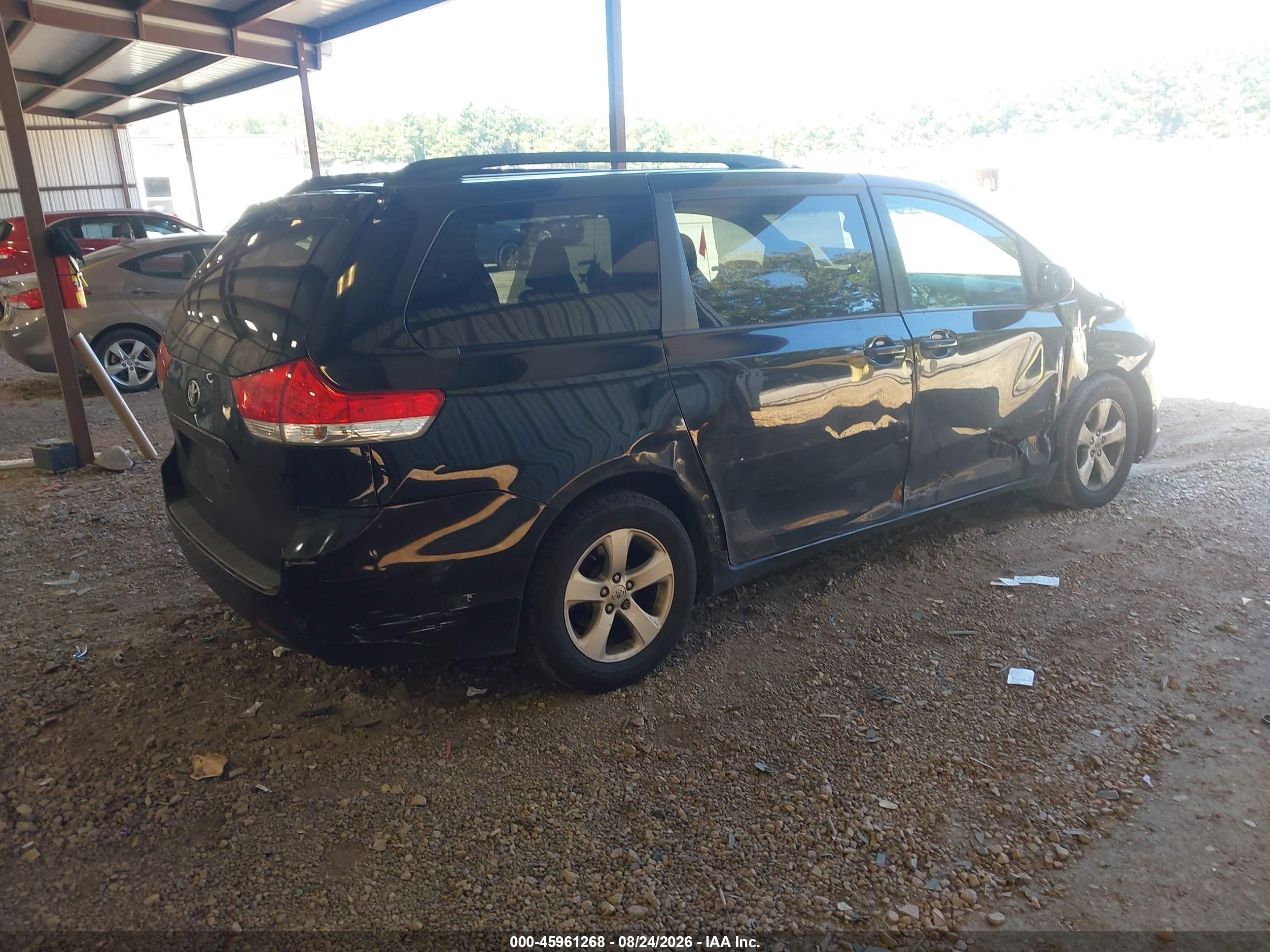 2011 Toyota Sienna Le V6 Black vin: 5TDKK3DC8BS172589