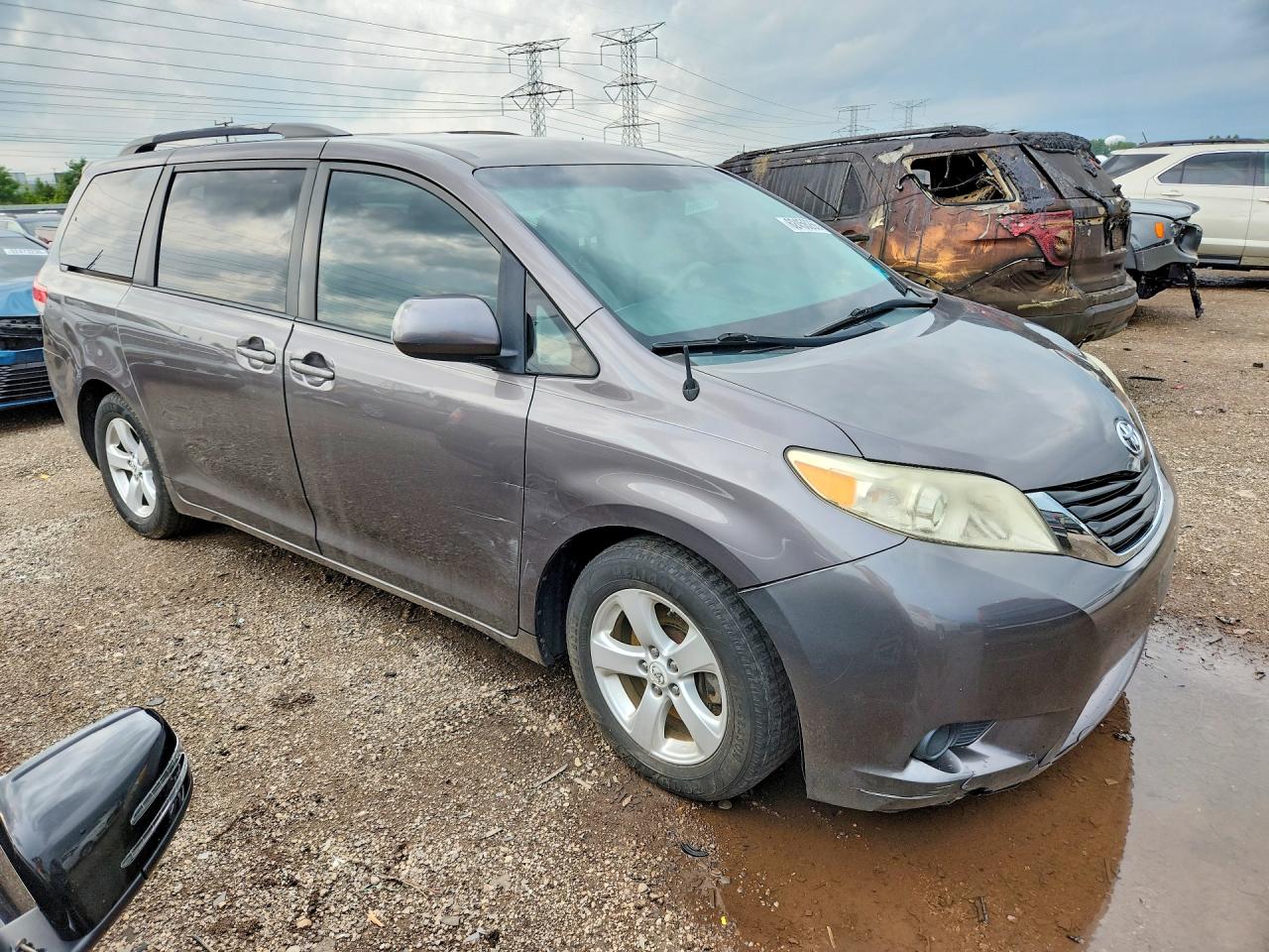 2012 Toyota Sienna Le Gray vin: 5TDKK3DC8CS179334