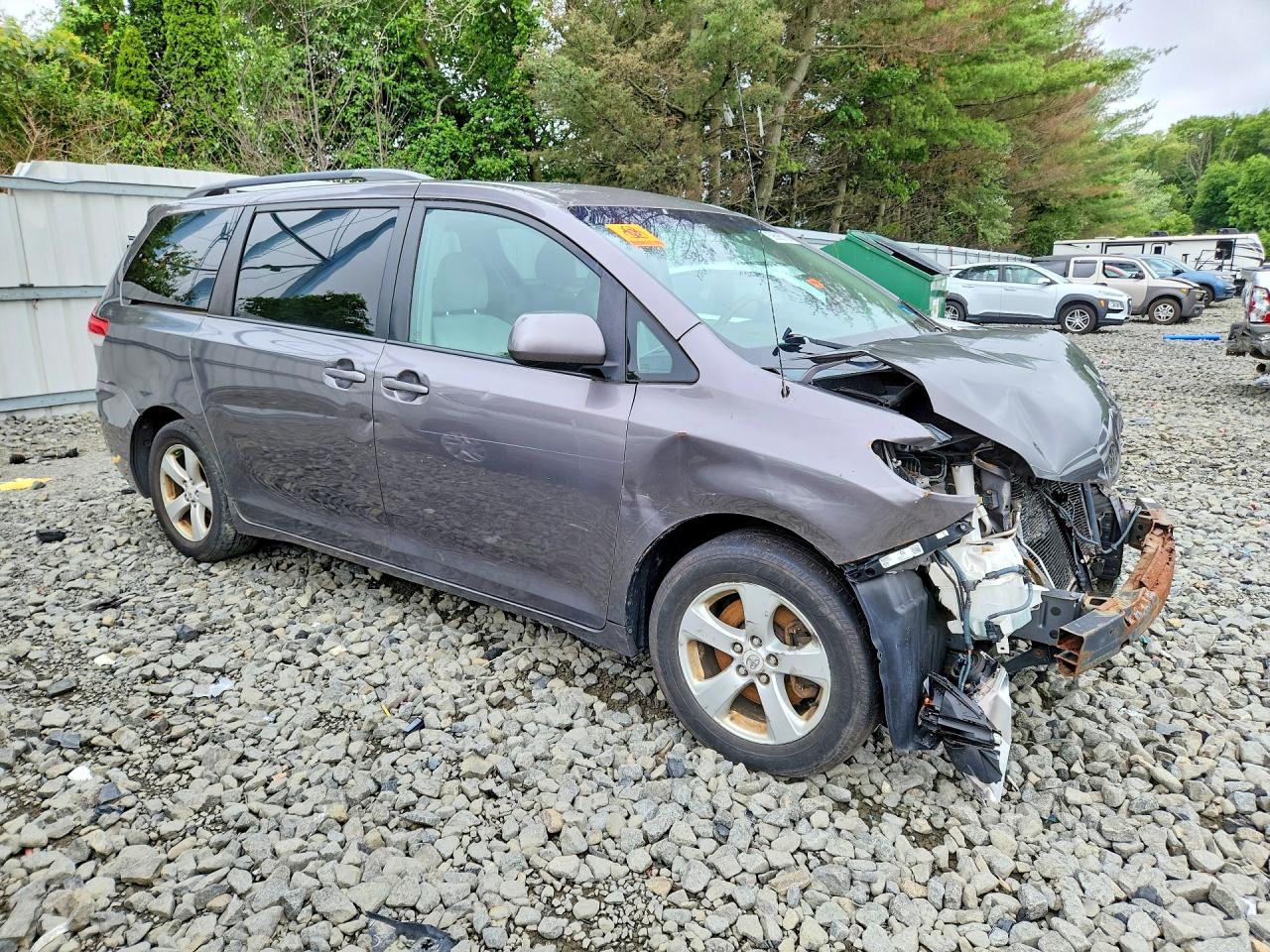 2012 Toyota Sienna Le Gray vin: 5TDKK3DC8CS193072
