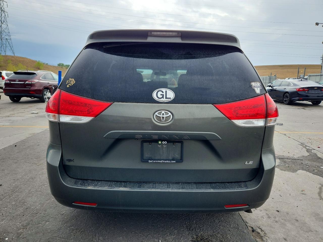 2012 Toyota Sienna Le Green vin: 5TDKK3DC8CS208976