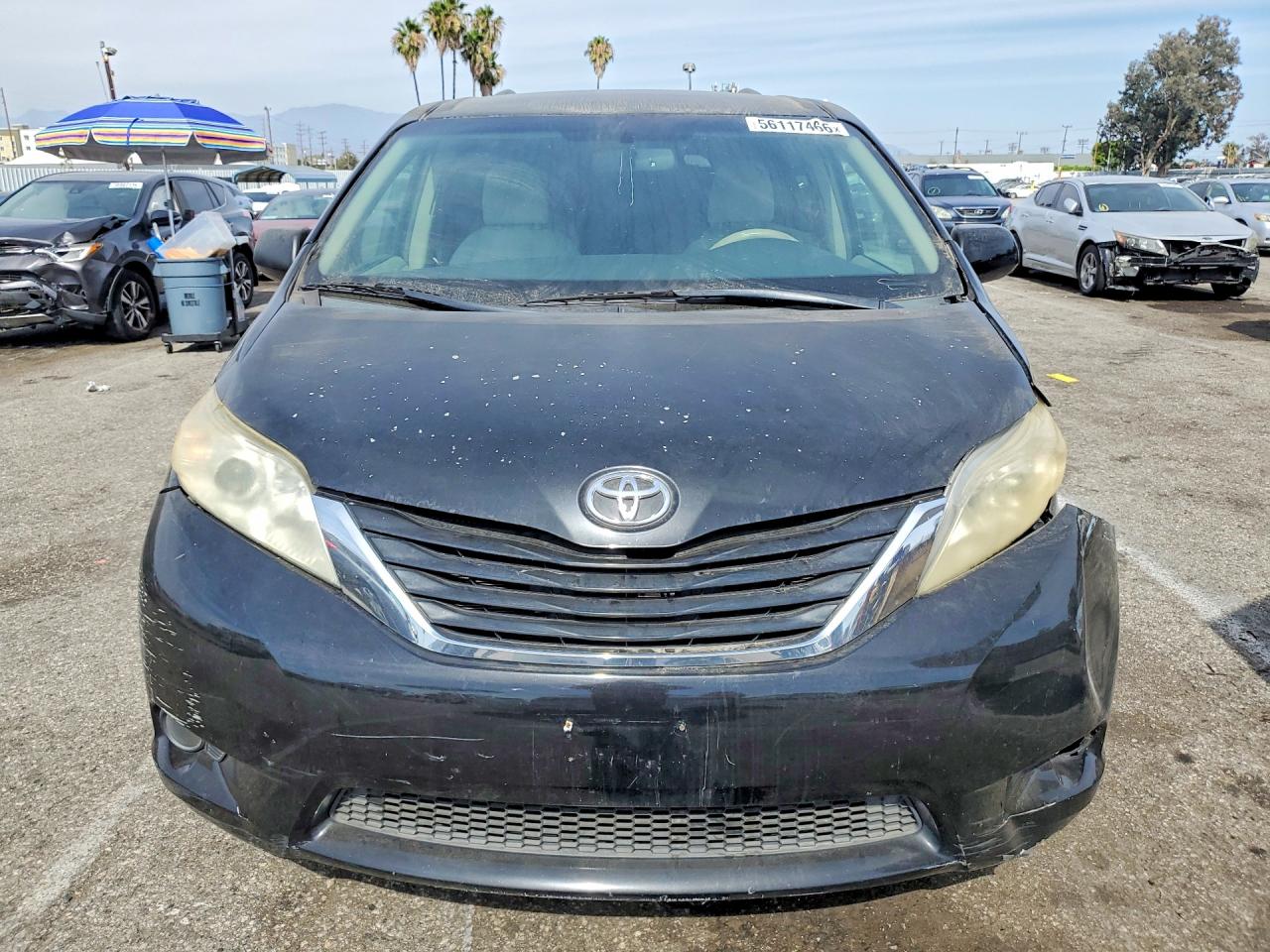 2012 Toyota Sienna Le 8-passenger Black vin: 5TDKK3DC8CS218200