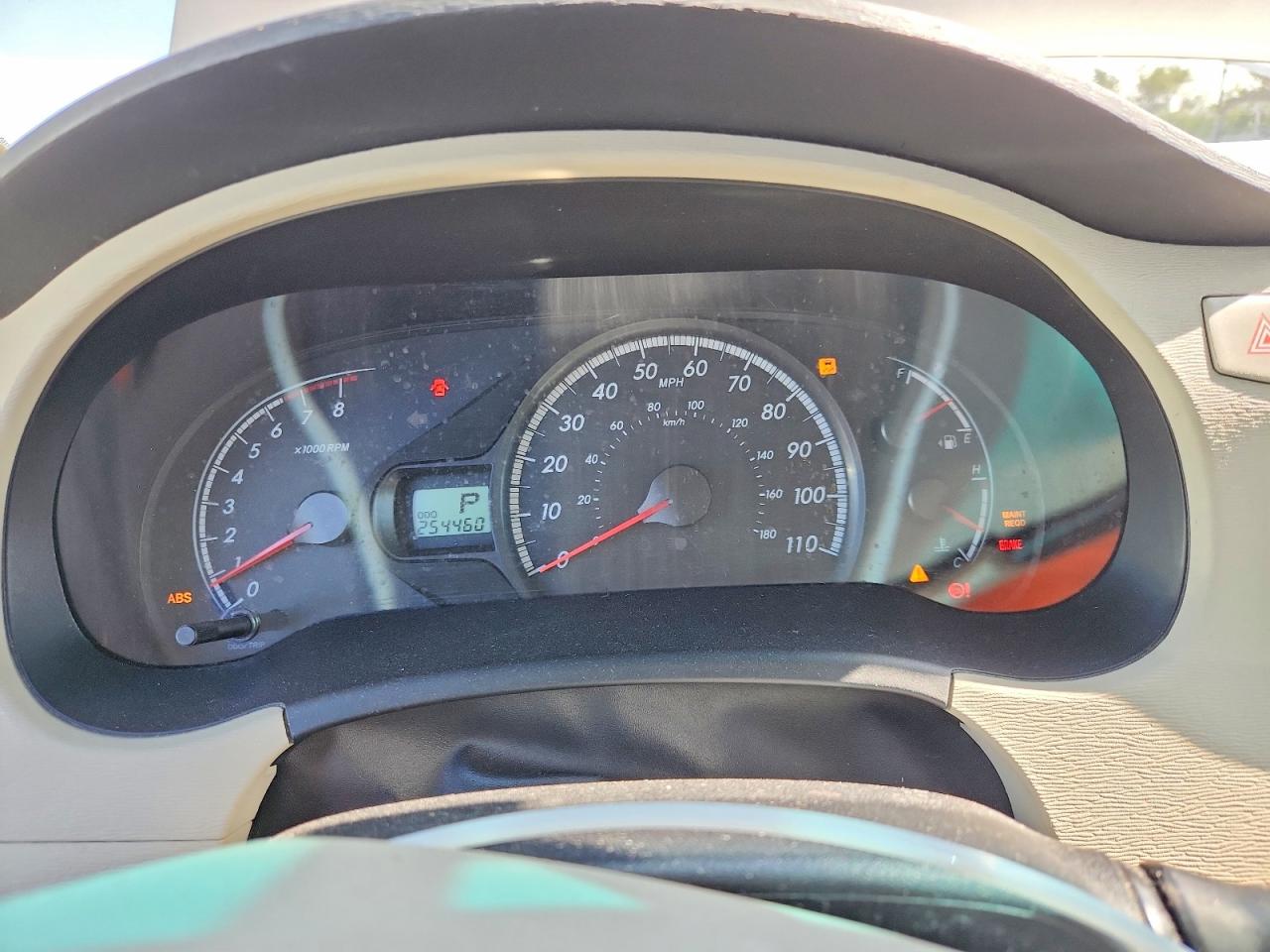 2012 Toyota Sienna Le Tan vin: 5TDKK3DC8CS221629