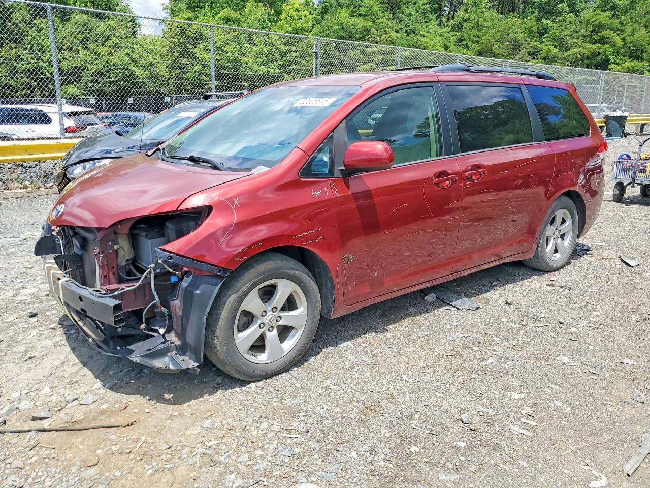 2012 Toyota Sienna Le Burgundy vin: 5TDKK3DC8CS277960