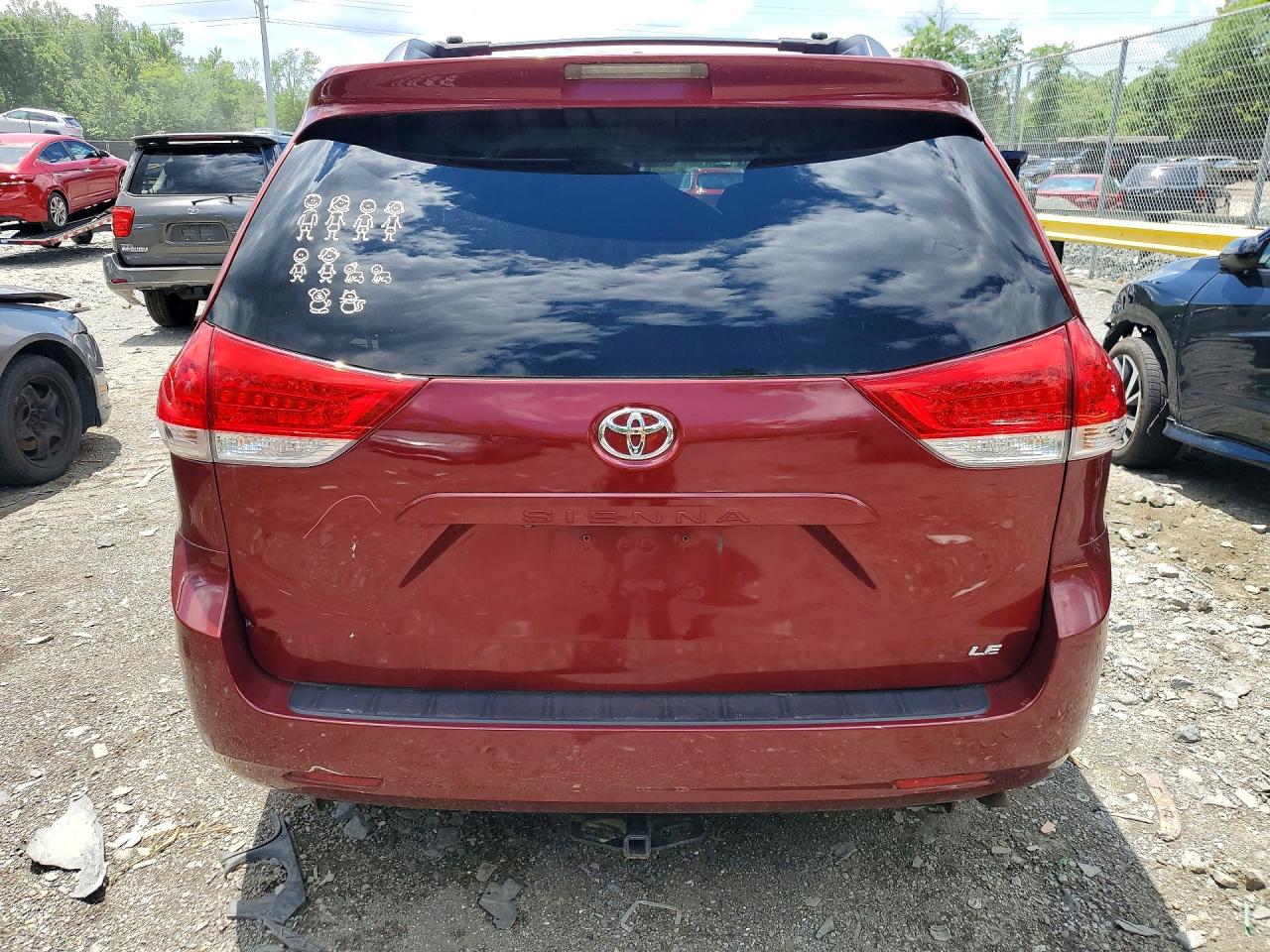 2012 Toyota Sienna Le Burgundy vin: 5TDKK3DC8CS277960