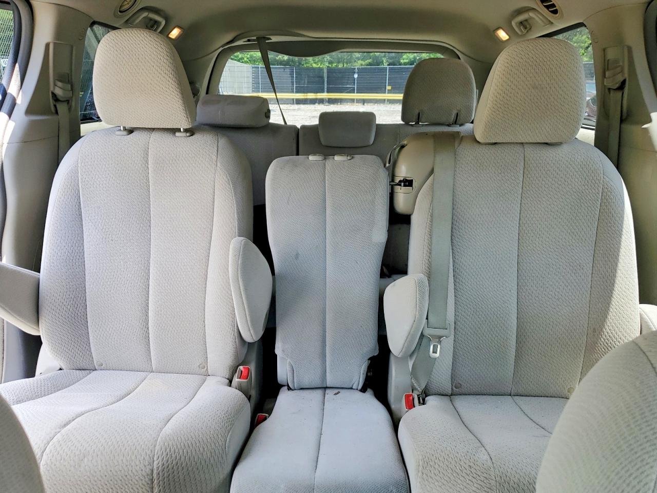 2012 Toyota Sienna Le Burgundy vin: 5TDKK3DC8CS277960