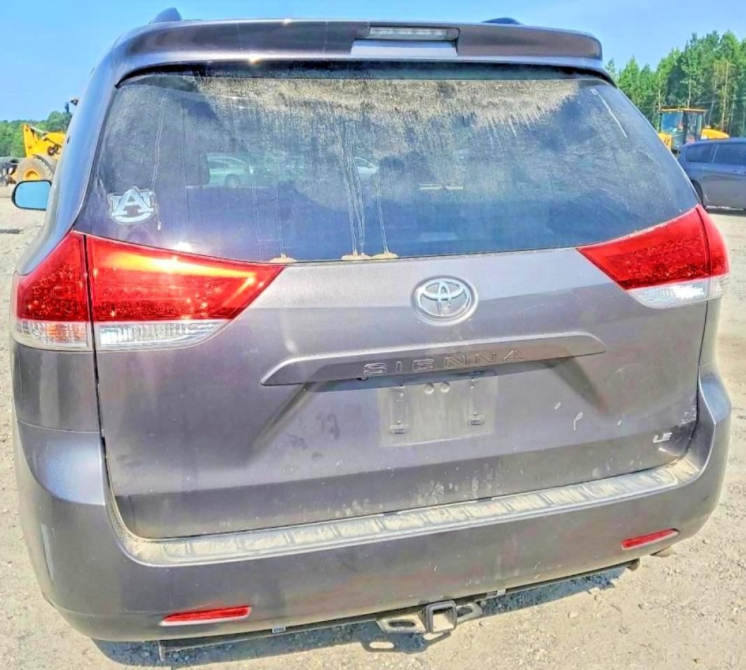 2013 Toyota Sienna Le Gray vin: 5TDKK3DC8DS341805