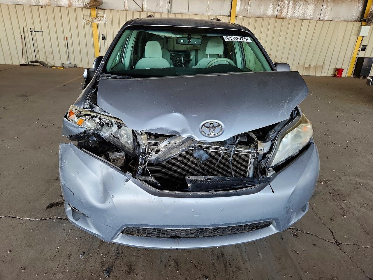 2013 Toyota Sienna Le Silver vin: 5TDKK3DC8DS356367