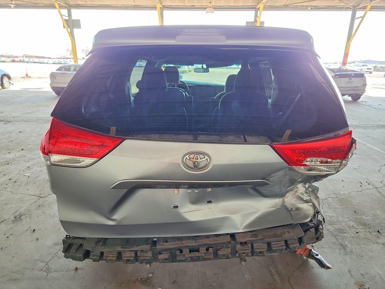 2013 Toyota Sienna Le Silver vin: 5TDKK3DC8DS356367