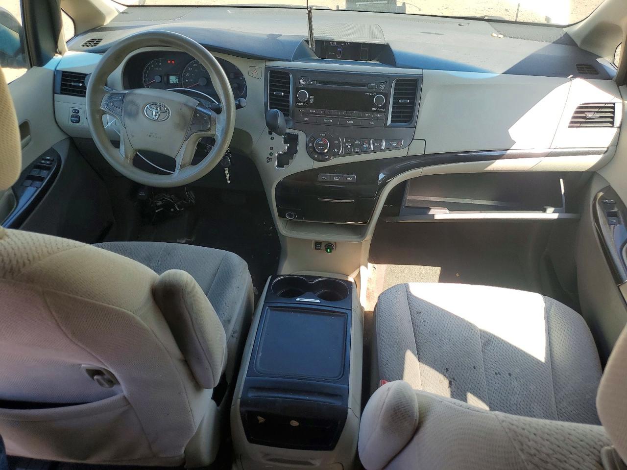 2013 Toyota Sienna Le Gold vin: 5TDKK3DC8DS373265