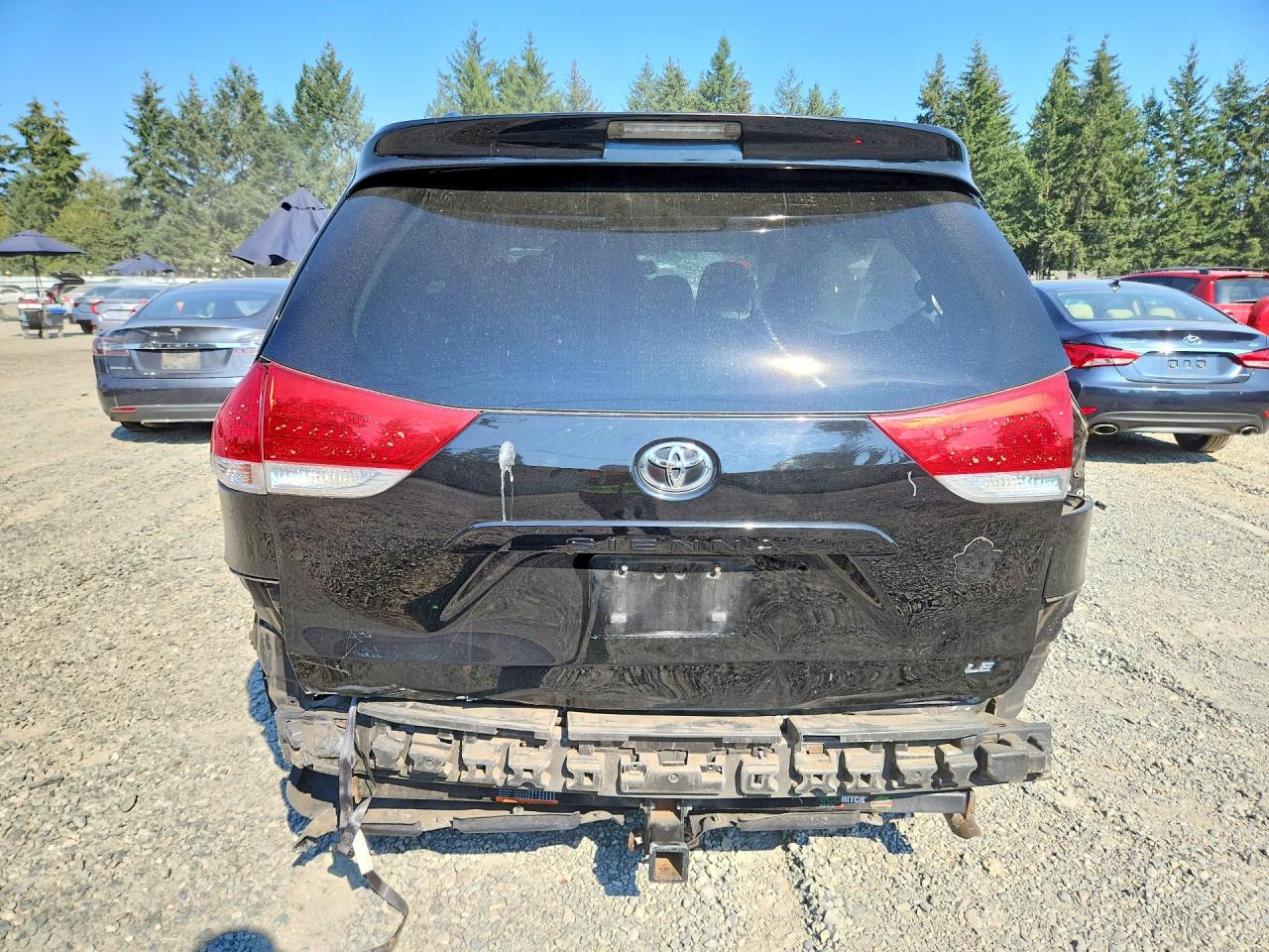 2013 Toyota Sienna Le Black vin: 5TDKK3DC8DS379387