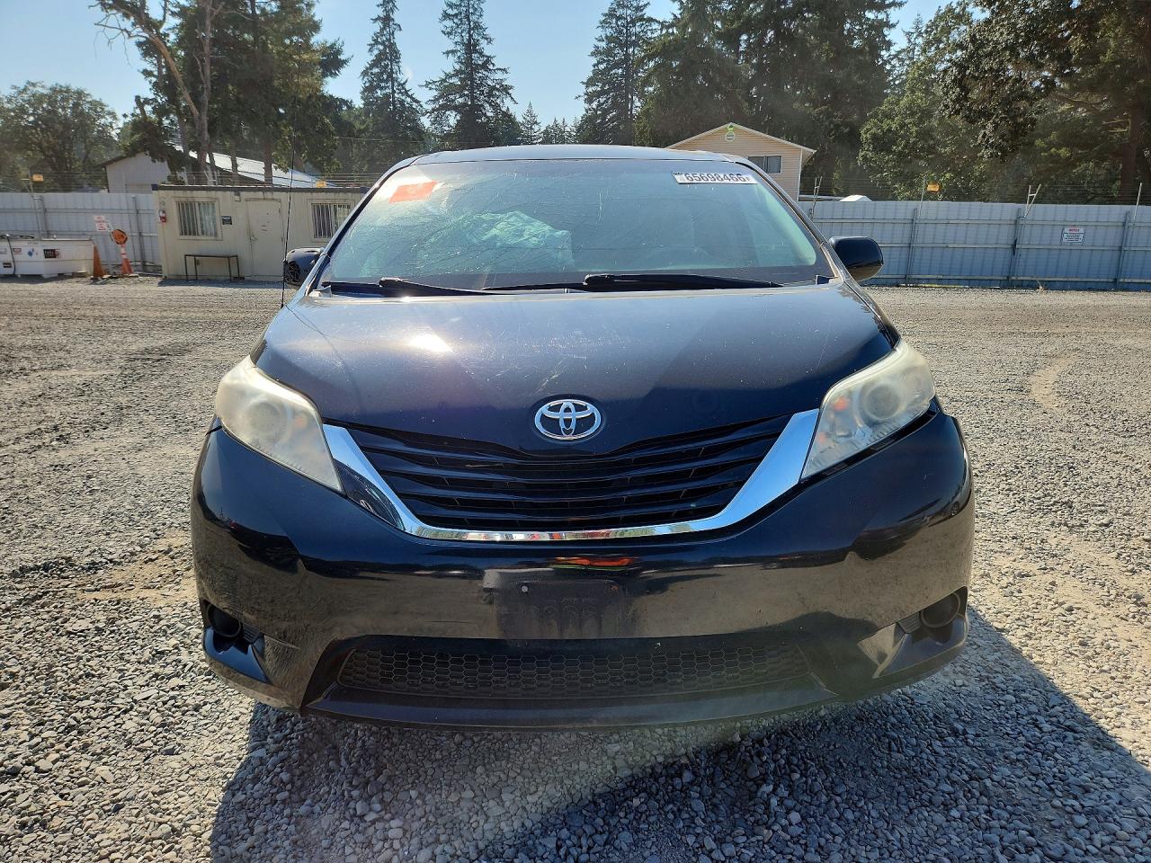 2013 Toyota Sienna Le Black vin: 5TDKK3DC8DS379387