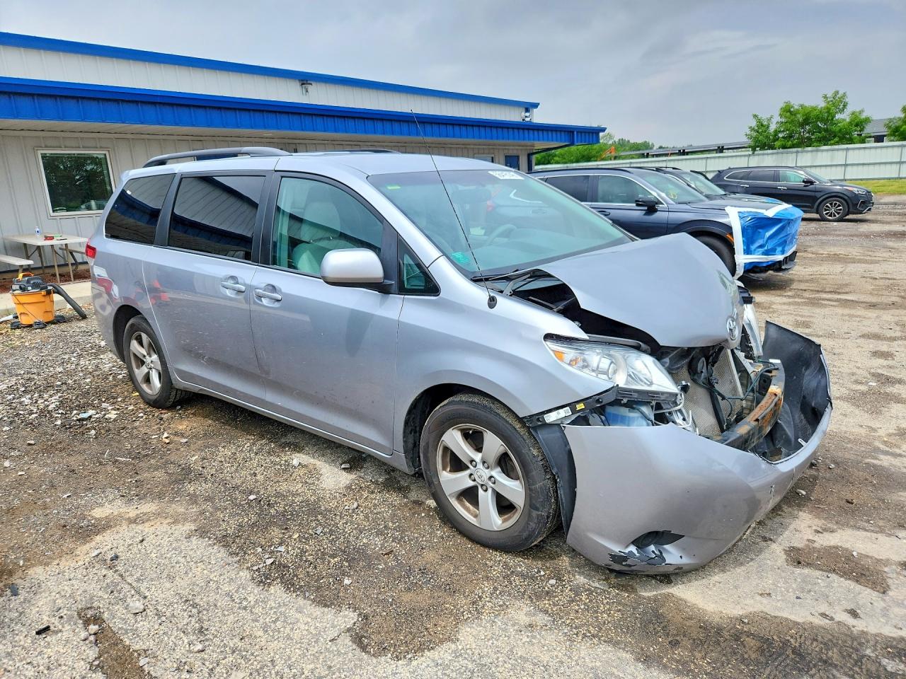 2013 Toyota Sienna Le Silver vin: 5TDKK3DC8DS391491