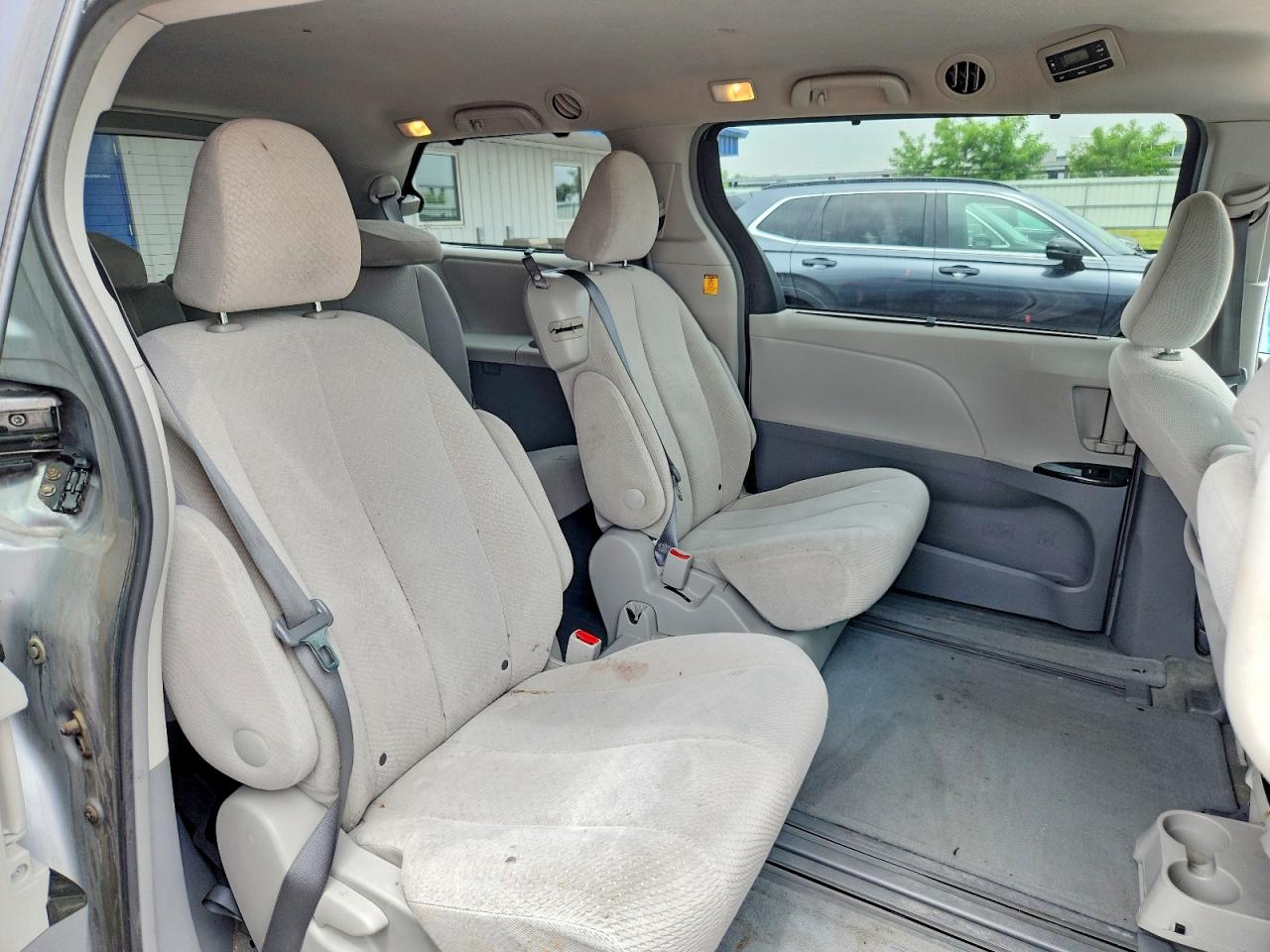 2013 Toyota Sienna Le Silver vin: 5TDKK3DC8DS391491