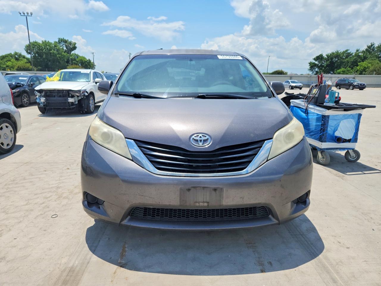 2013 Toyota Sienna Le Gray vin: 5TDKK3DC8DS404725