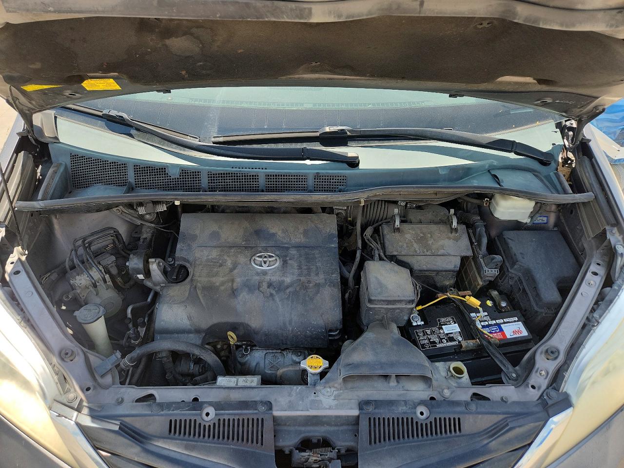 2013 Toyota Sienna Le Gray vin: 5TDKK3DC8DS404725