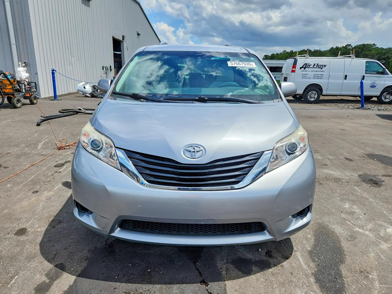 2014 Toyota Sienna Le Silver vin: 5TDKK3DC8ES422823