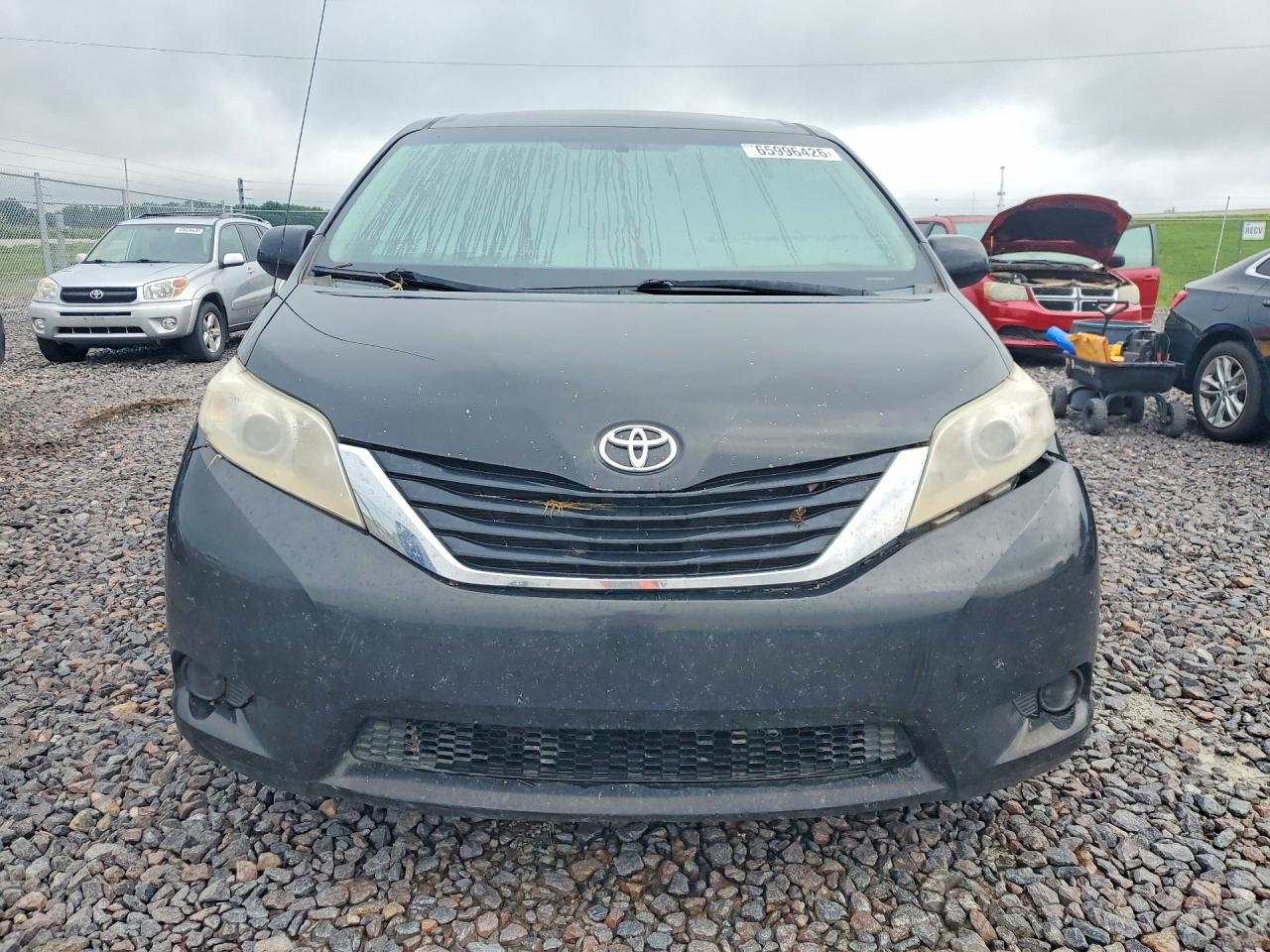 2014 Toyota Sienna Le Black vin: 5TDKK3DC8ES454395