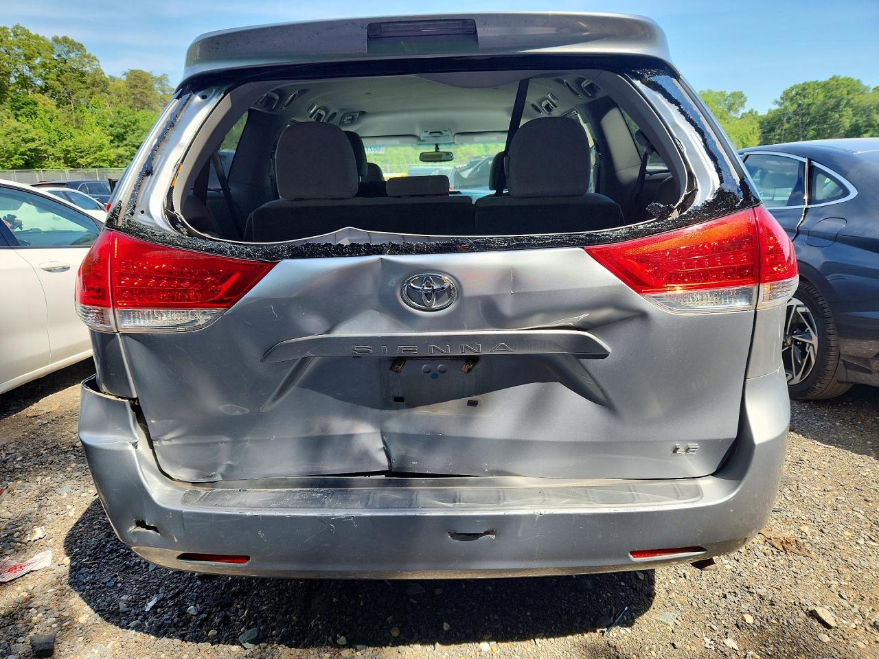 2014 Toyota Sienna Le Silver vin: 5TDKK3DC8ES489776