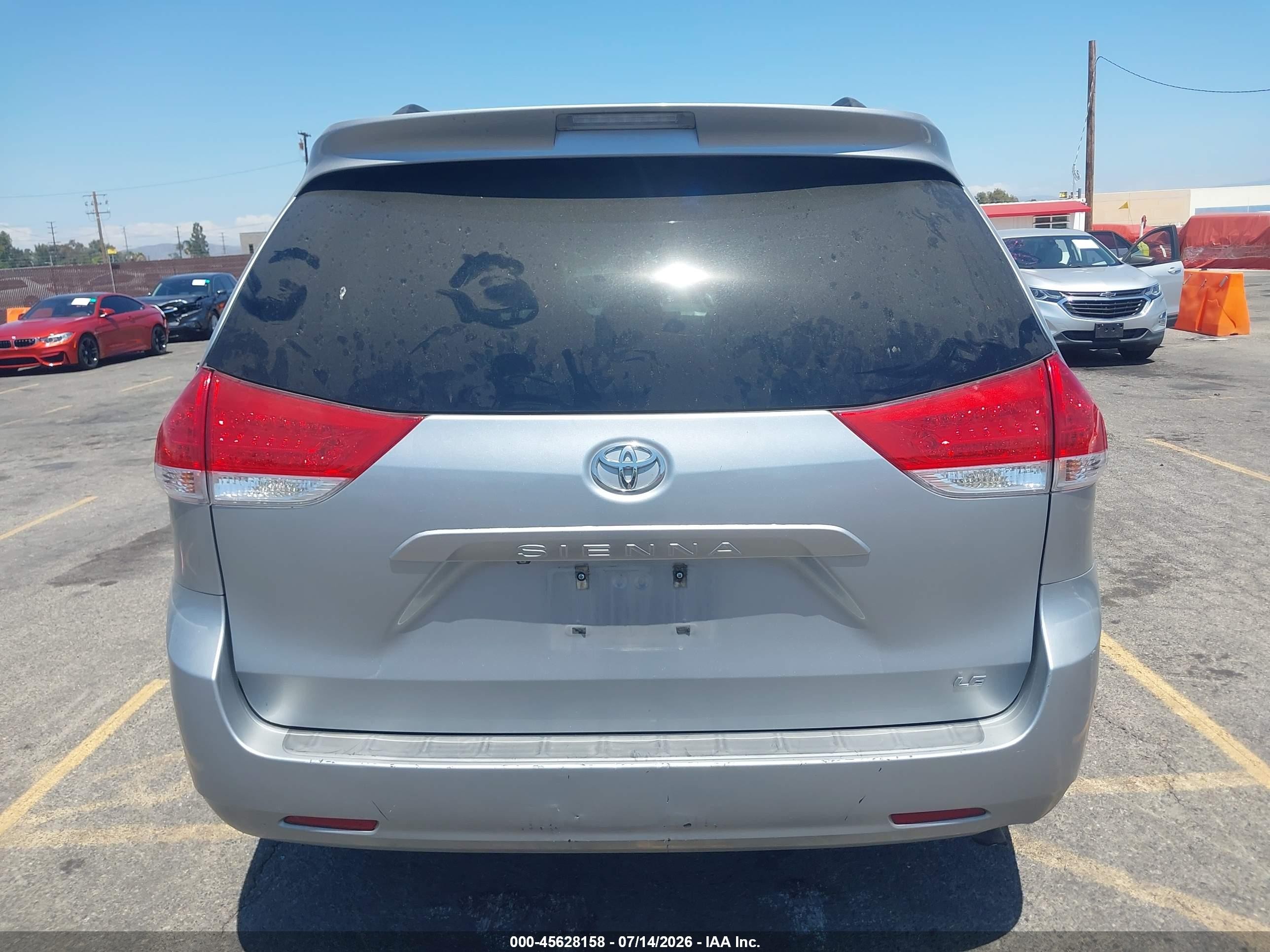2014 Toyota Sienna Le V6 8 Passenger Light Blue vin: 5TDKK3DC8ES502073