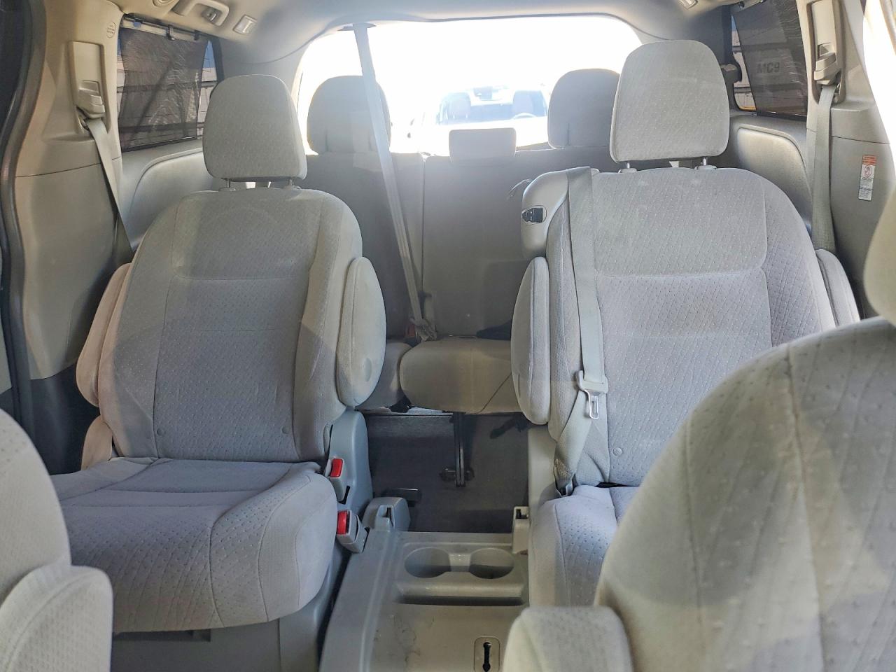 2015 Toyota Sienna Le Burgundy vin: 5TDKK3DC8FS535110