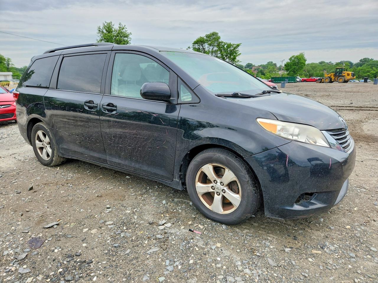 2015 Toyota Sienna Le Black vin: 5TDKK3DC8FS604717