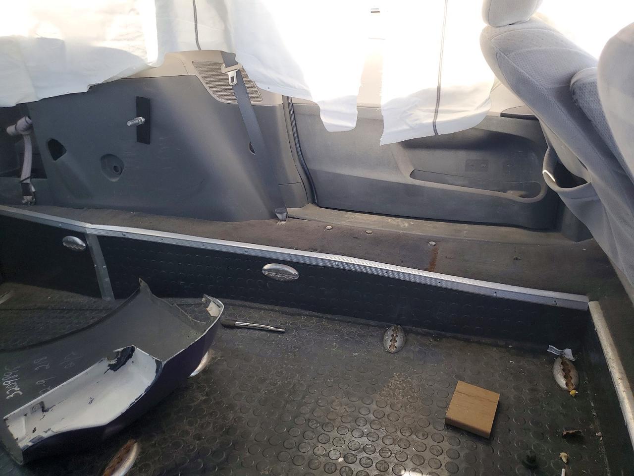 2015 Toyota Sienna Le Белый vin: 5TDKK3DC8FS610047