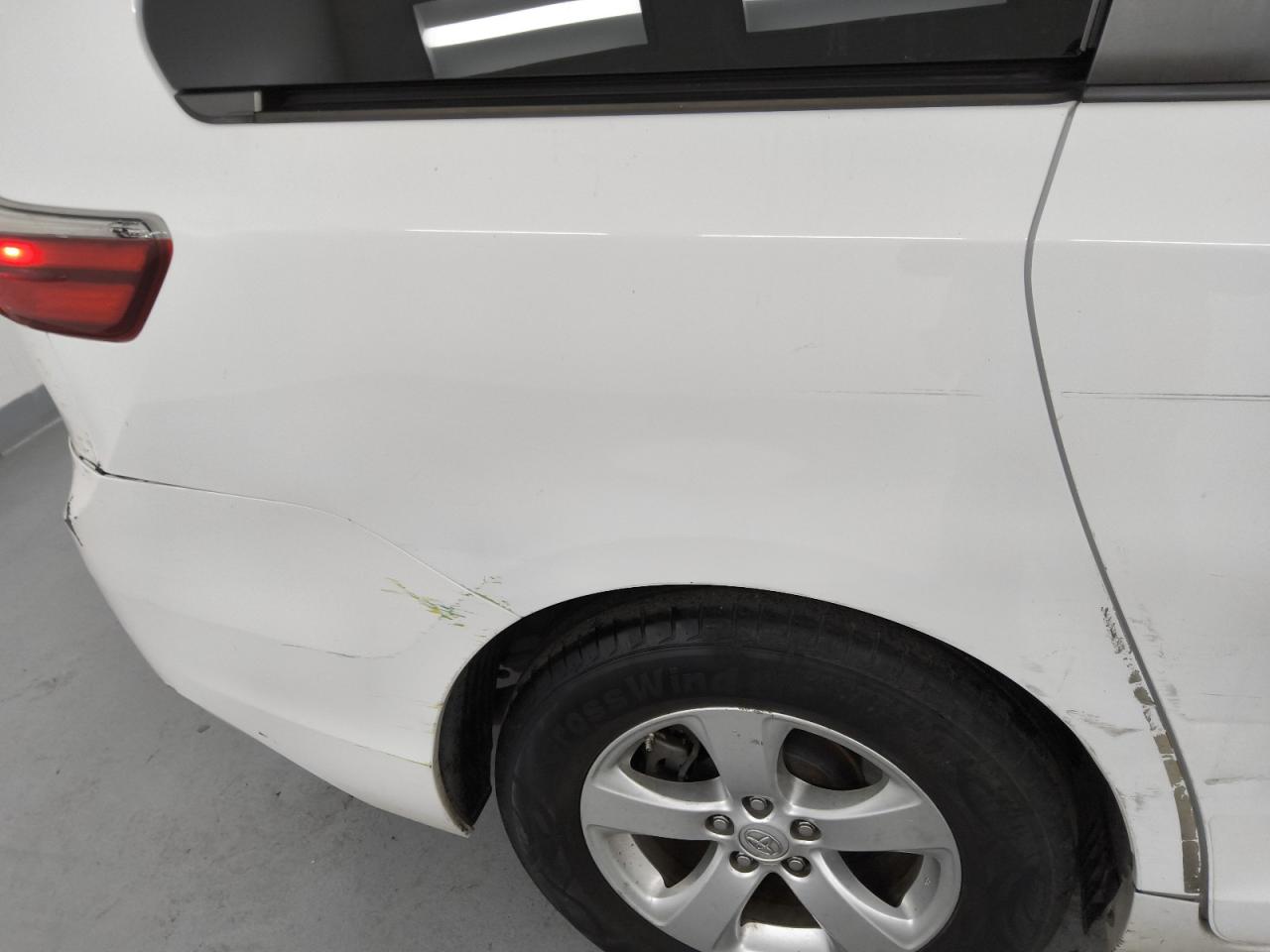 2015 Toyota Sienna Le White vin: 5TDKK3DC8FS614356 Damage: Right Qtr Panel, Severe Damage, Replacement Required