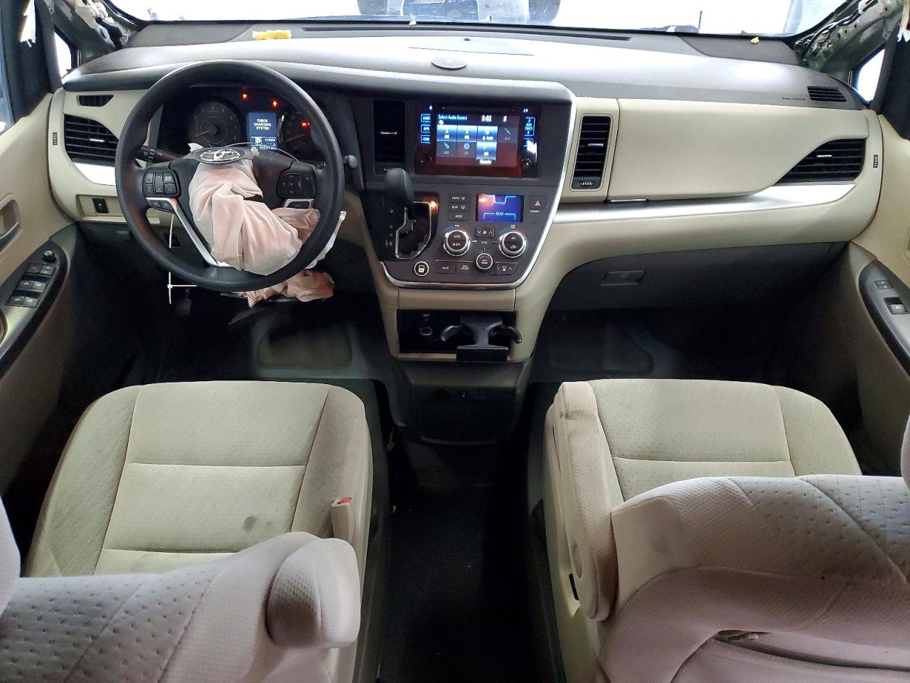 2015 Toyota Sienna Le Tan vin: 5TDKK3DC8FS627771