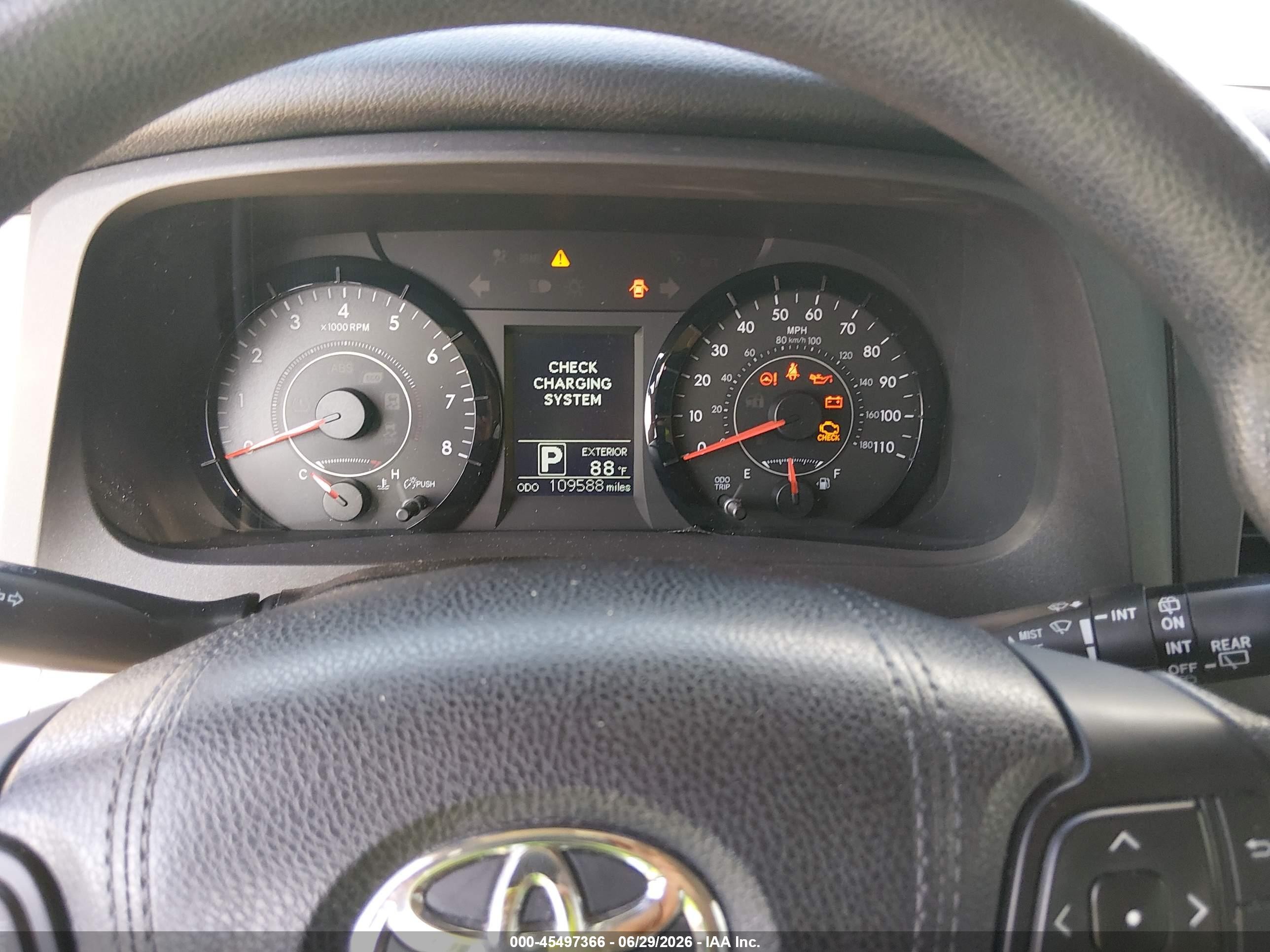 2015 Toyota Sienna Le 8 Passenger Черный vin: 5TDKK3DC8FS660818