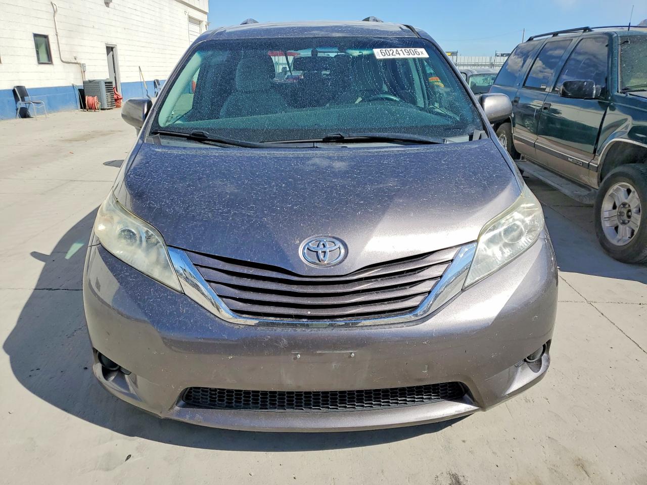 2015 Toyota Sienna Le Silver vin: 5TDKK3DC8FS669051