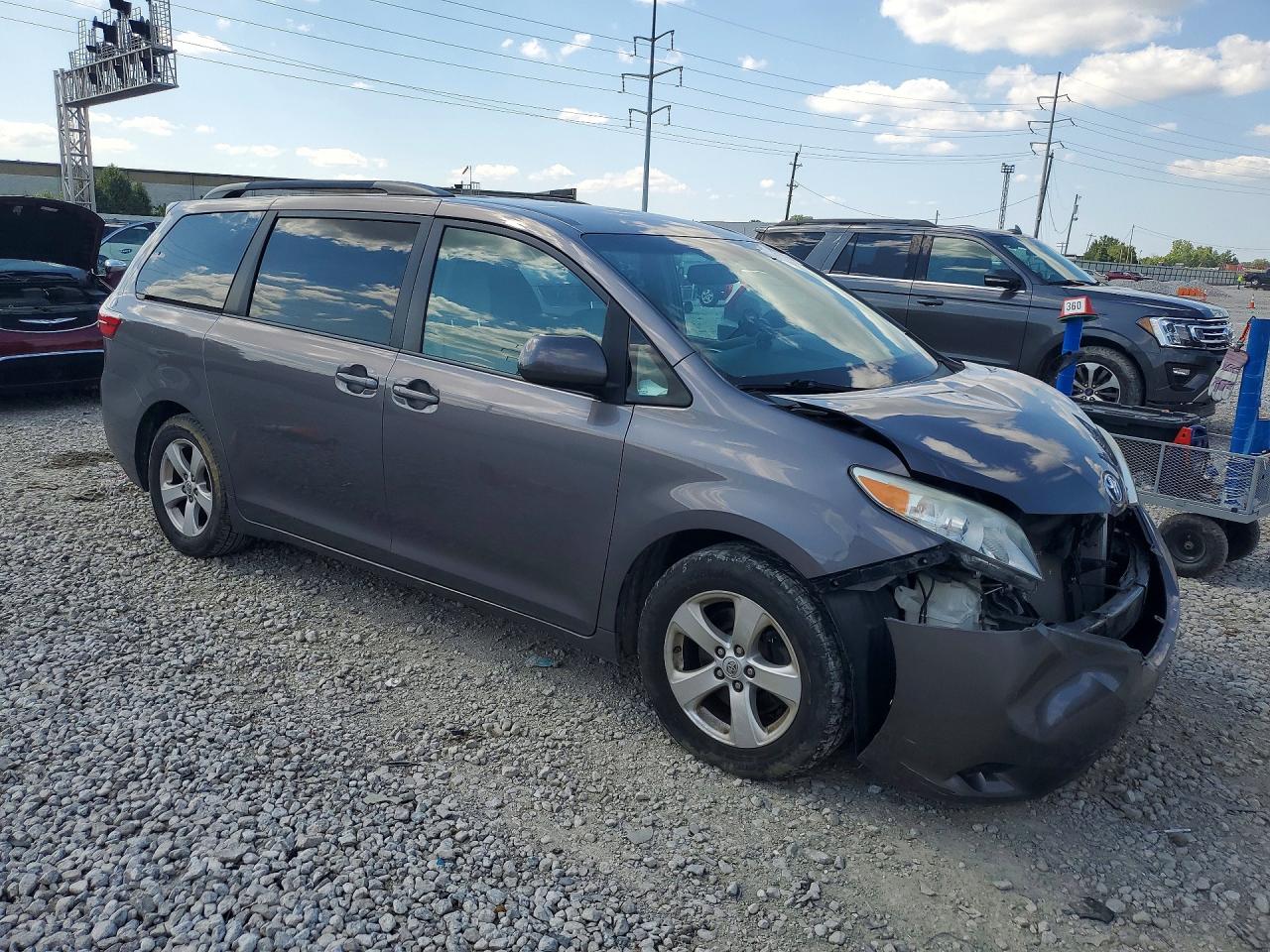 2015 Toyota Sienna Le Gray vin: 5TDKK3DC8FS680583