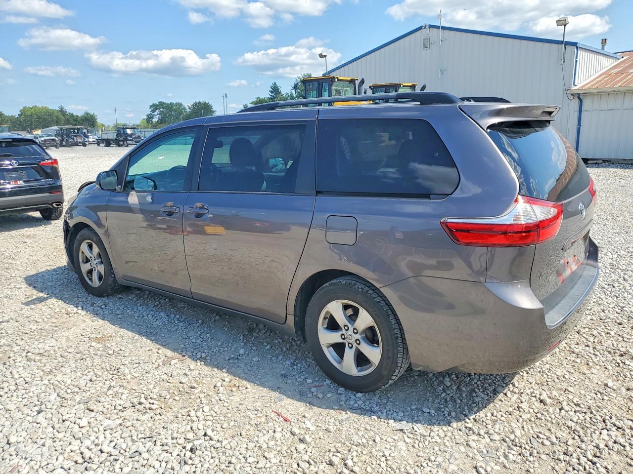 2015 Toyota Sienna Le Gray vin: 5TDKK3DC8FS680583