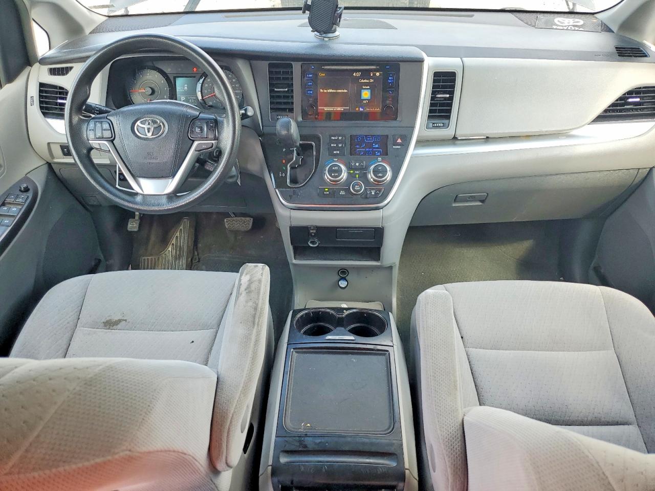 2015 Toyota Sienna Le Gray vin: 5TDKK3DC8FS680583