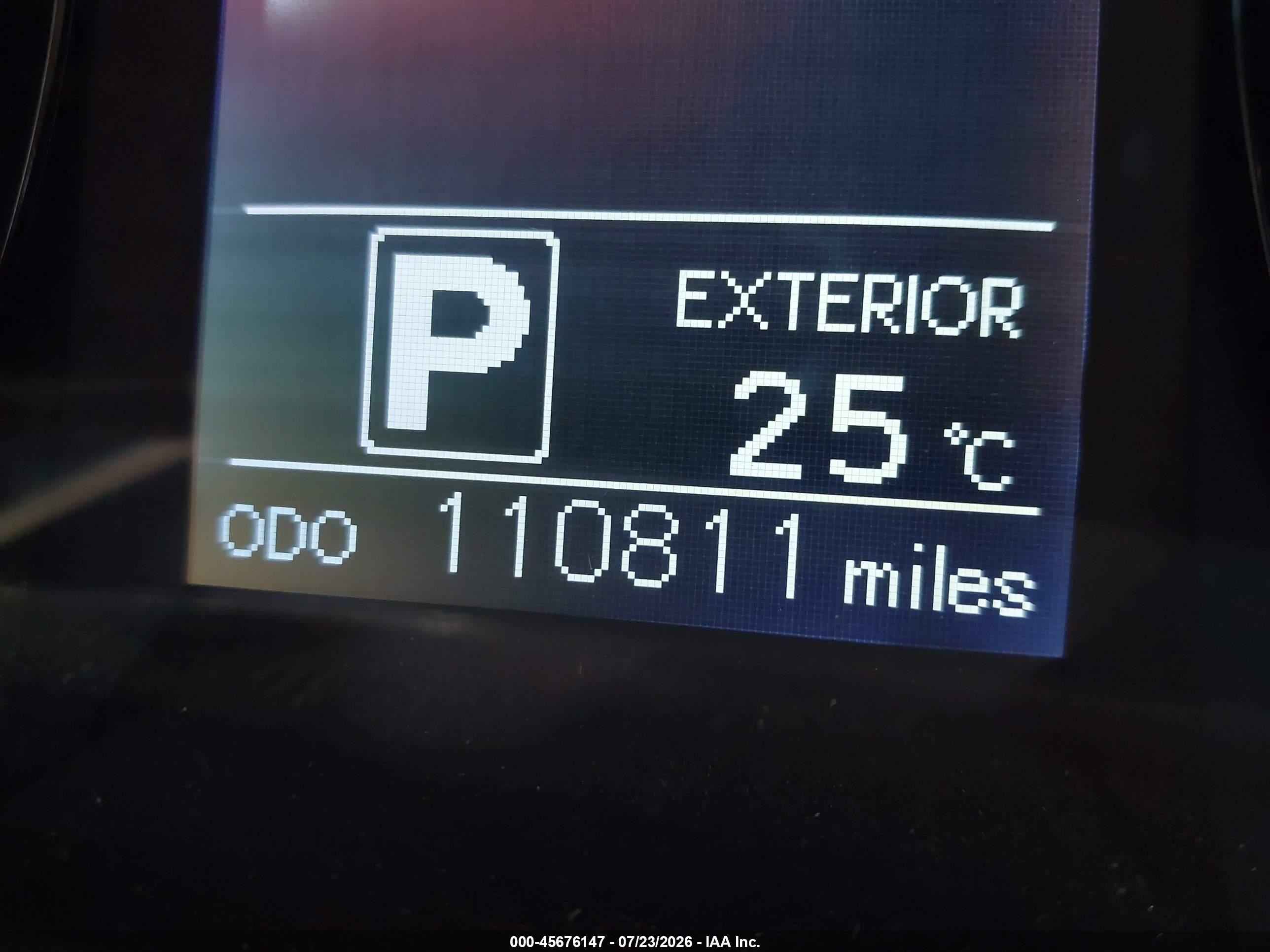 2015 Toyota Sienna Le 8 Passenger Silver vin: 5TDKK3DC8FS685198