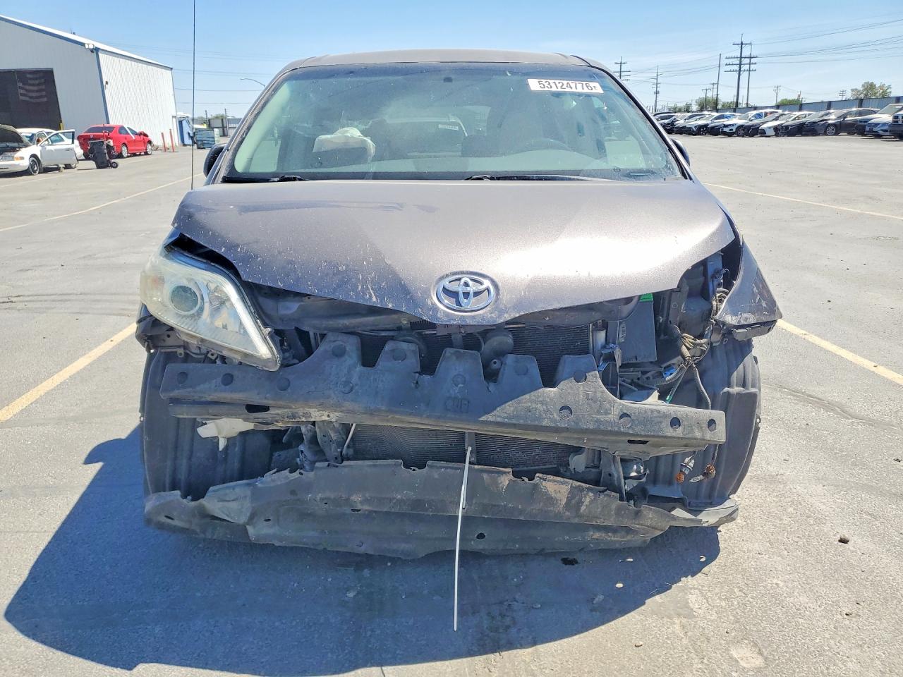 2011 Toyota Sienna Le Gray vin: 5TDKK3DC9BS005870