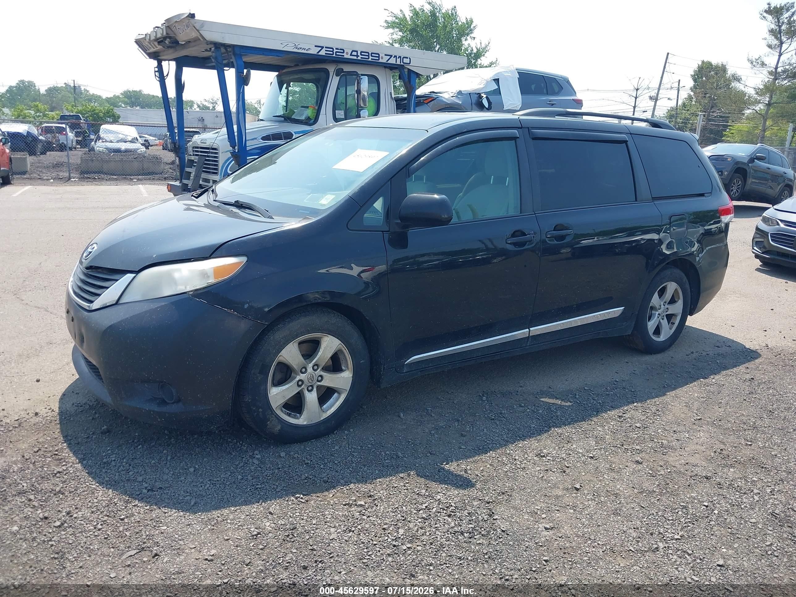 2011 Toyota Sienna Le V6 Черный vin: 5TDKK3DC9BS161858
