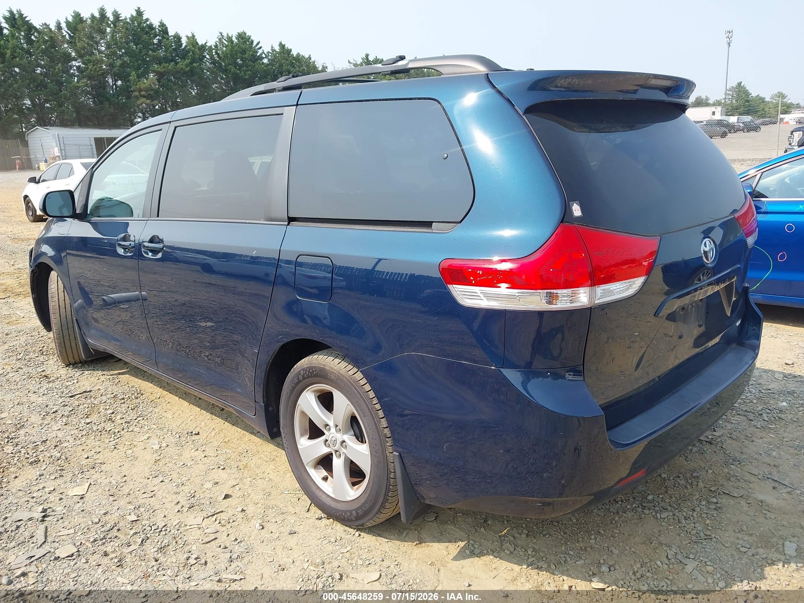 2012 Toyota Sienna Le V6 8 Passenger Синий vin: 5TDKK3DC9CS239198